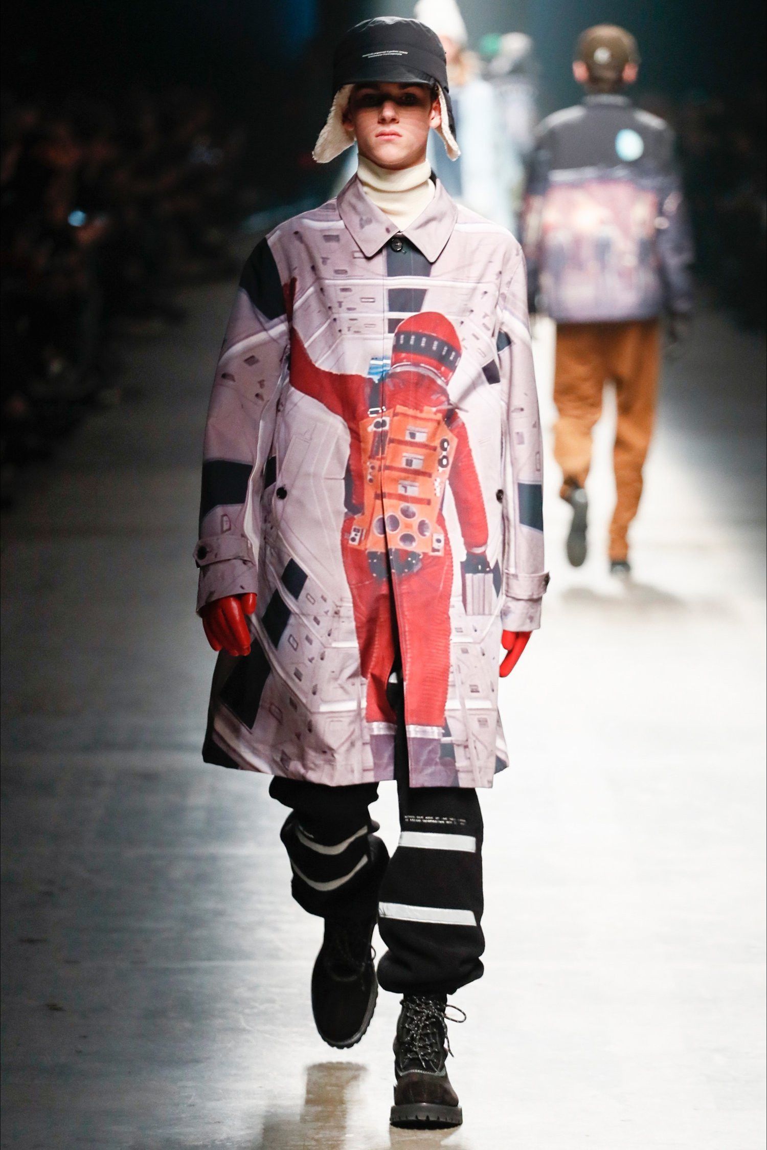 Jun Takahashi × Undercover (Pendjng) 2001: A Space Odyssey Trench Size US M / EU 48-50 / 2 - 2 Thumbnail