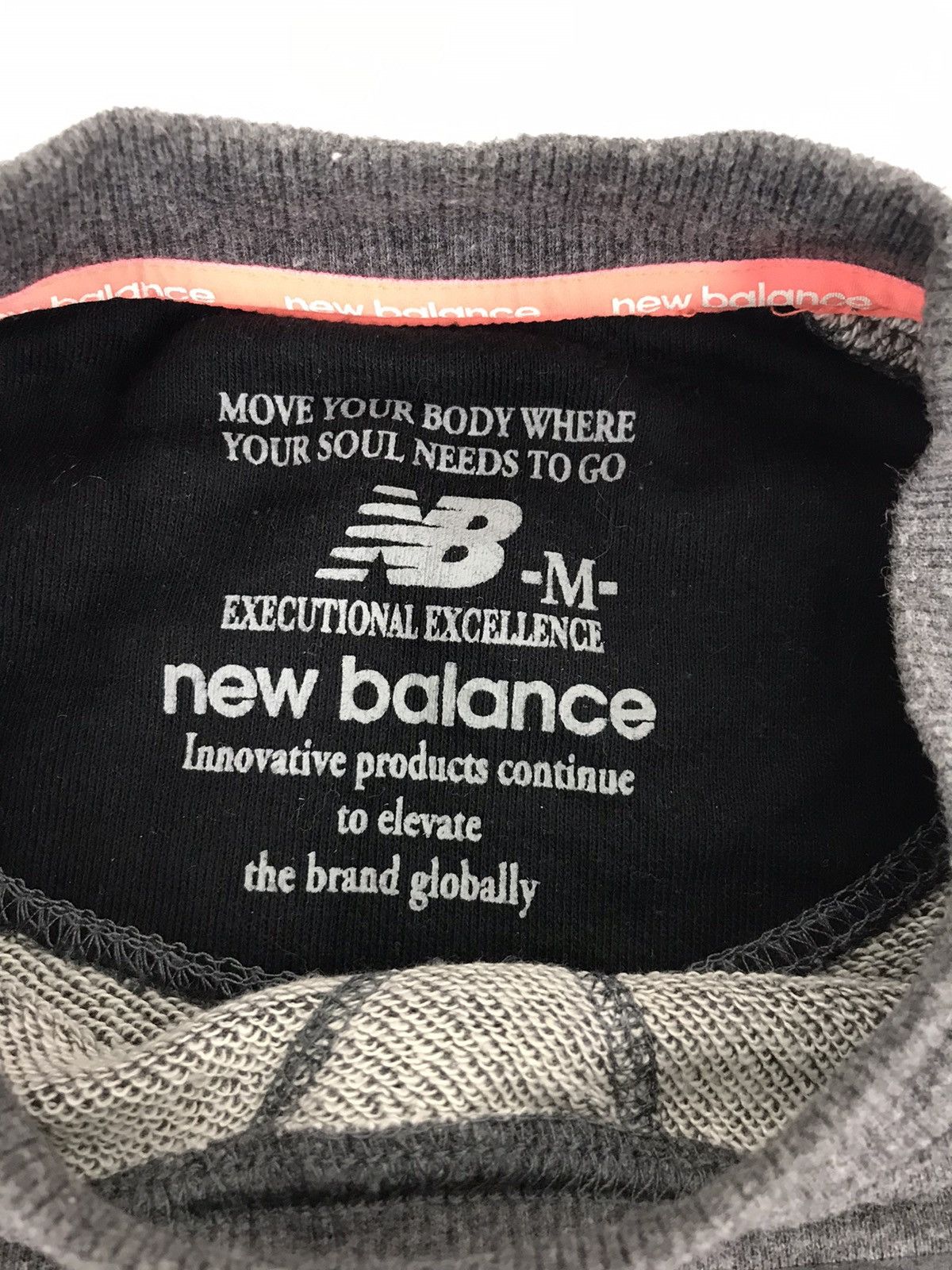 New Balance New Balance Sweatshirt Big Logo Spell Out Sportwear Size M / US 6-8 / IT 42-44 - 4 Thumbnail