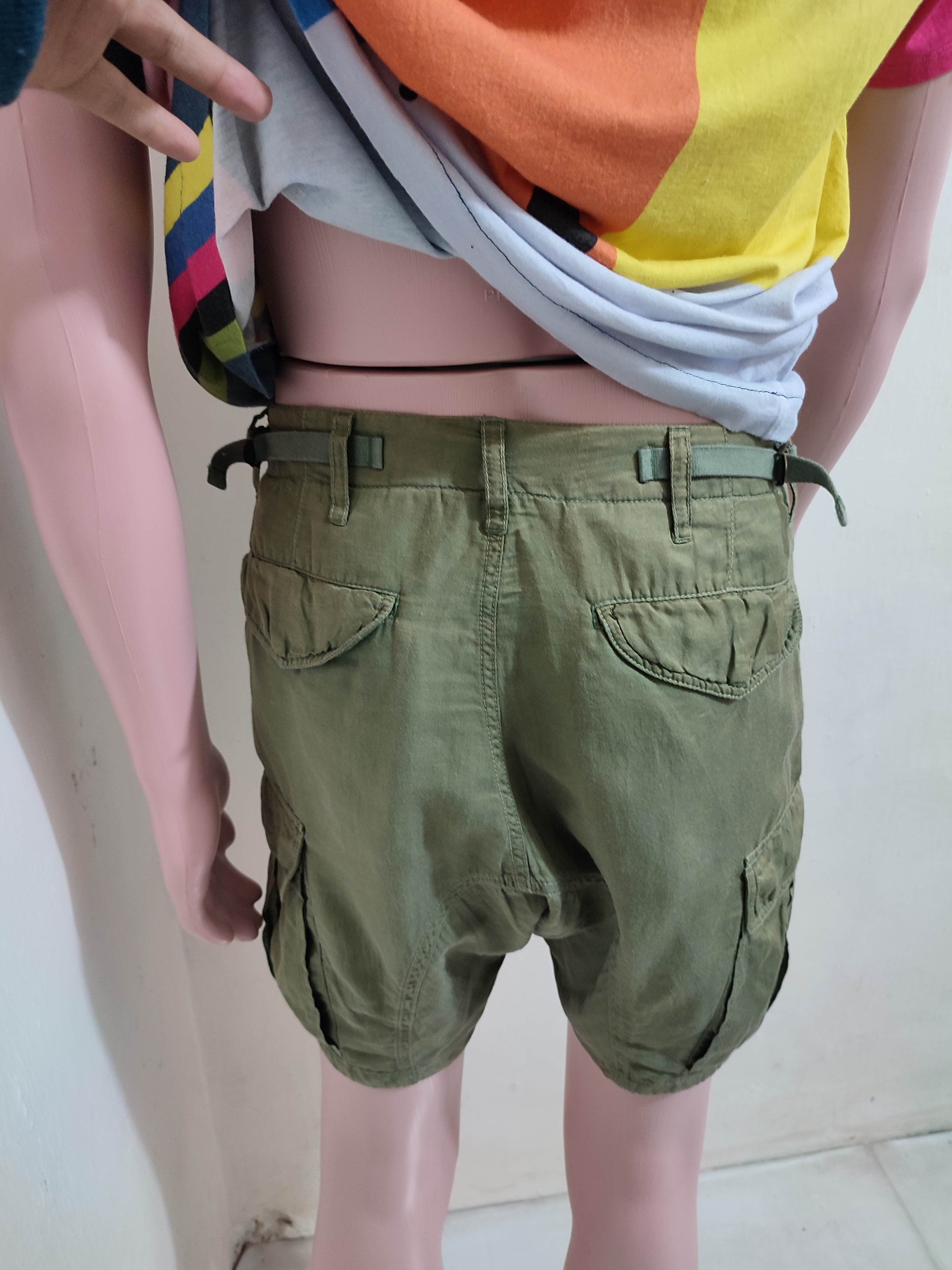 Japanese Brand 🔥Sunaokuwahara Issey Miyake Olive Cargo Short pants Size US 30 / EU 46 - 9 Thumbnail