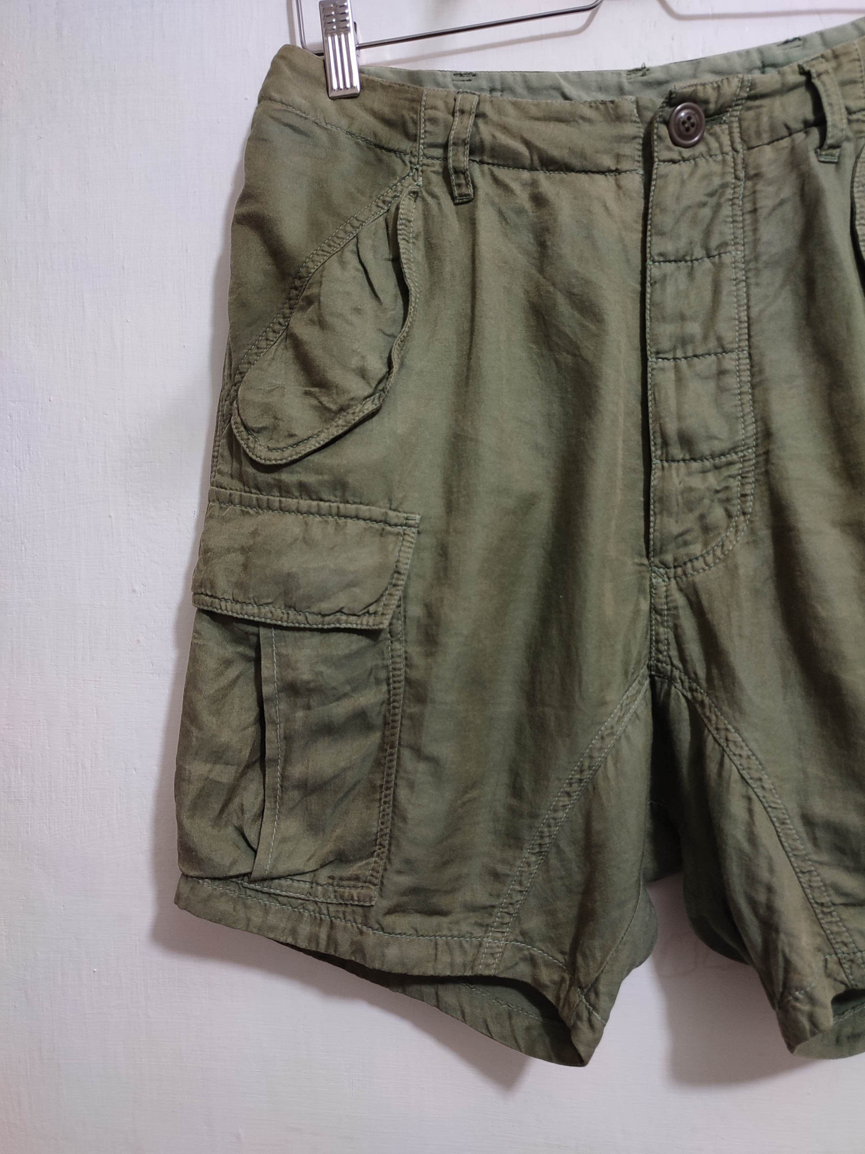Japanese Brand 🔥Sunaokuwahara Issey Miyake Olive Cargo Short pants Size US 30 / EU 46 - 2 Thumbnail