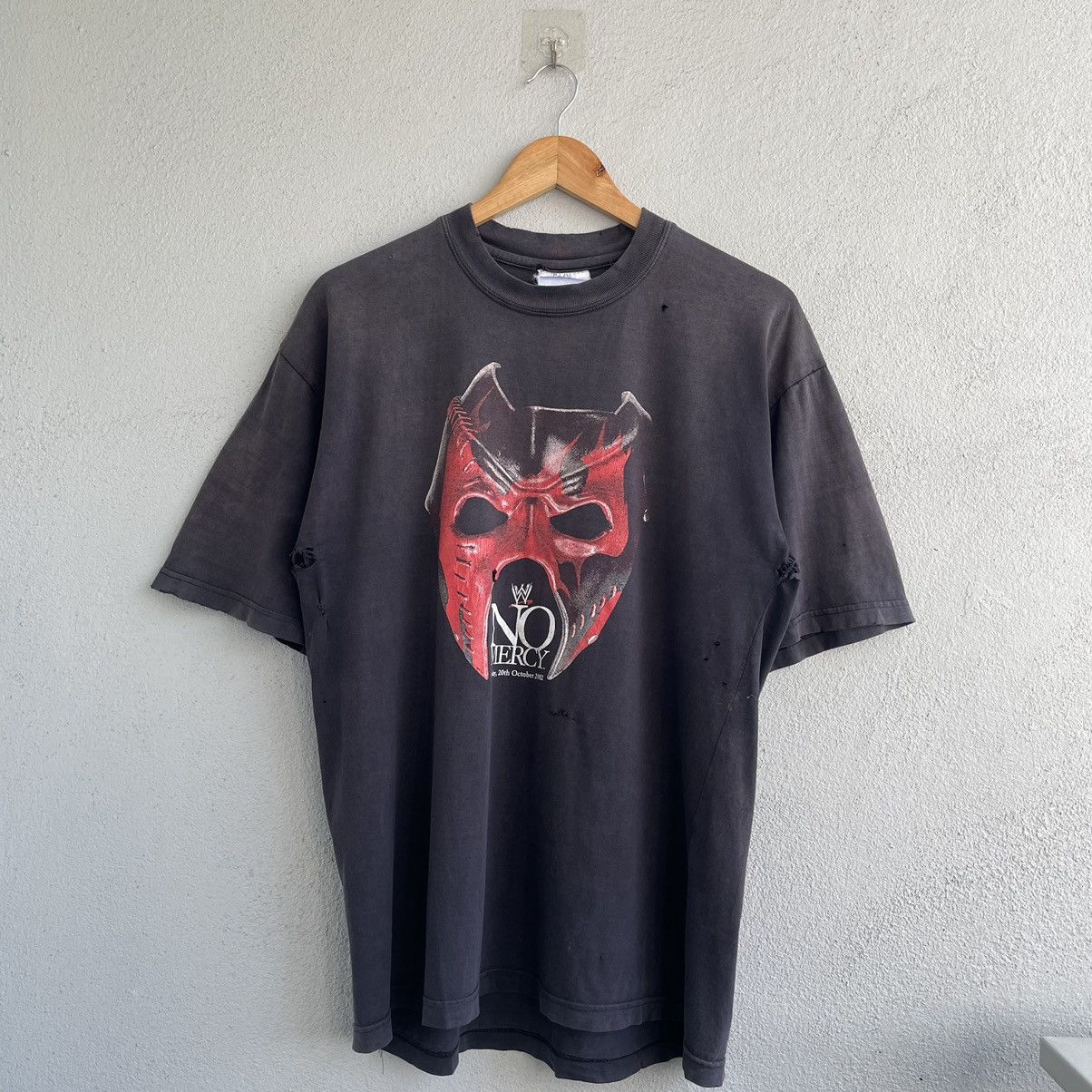 WWE Vintage Thrashed WWE Kane No Mercy Tee Shirt Size US L / EU 52-54 / 3 - 1 Thumbnail