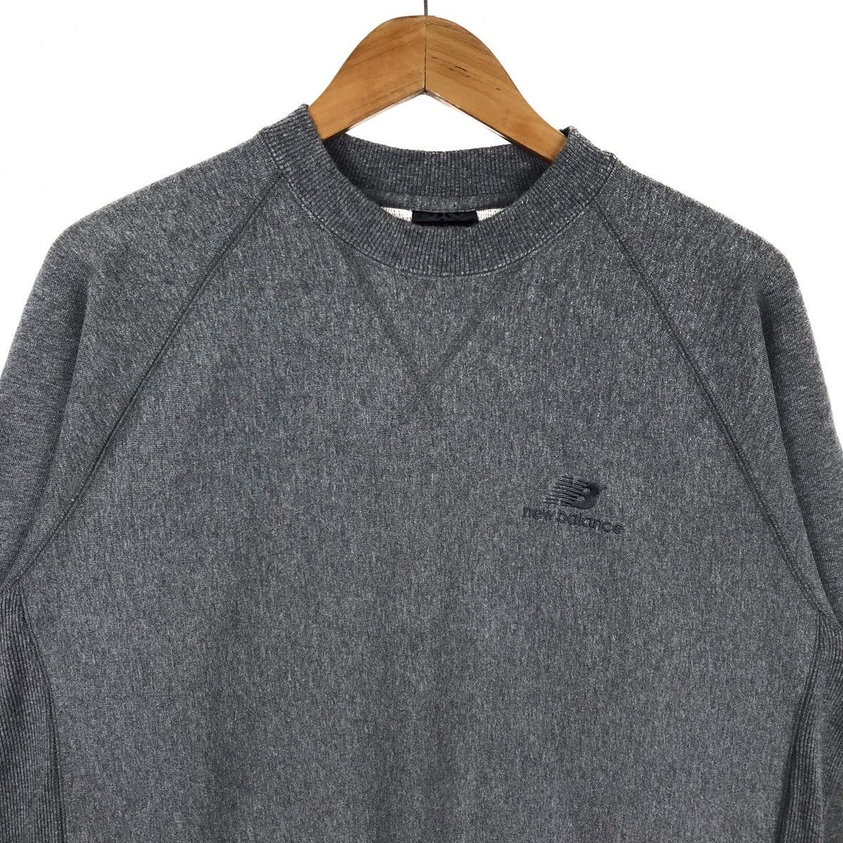 New Balance Vintage New Balance Essentials Reverse Weave Sweatshirt Size US L / EU 52-54 / 3 - 2 Thumbnail