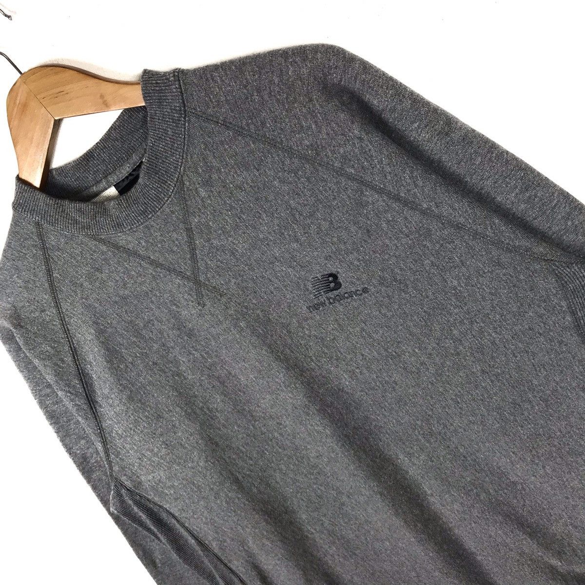 New Balance Vintage New Balance Essentials Reverse Weave Sweatshirt Size US L / EU 52-54 / 3 - 4 Thumbnail