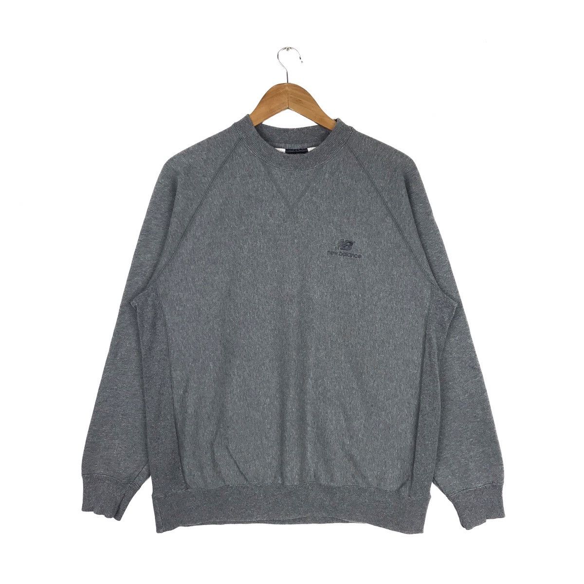 New Balance Vintage New Balance Essentials Reverse Weave Sweatshirt Size US L / EU 52-54 / 3 - 1 Thumbnail