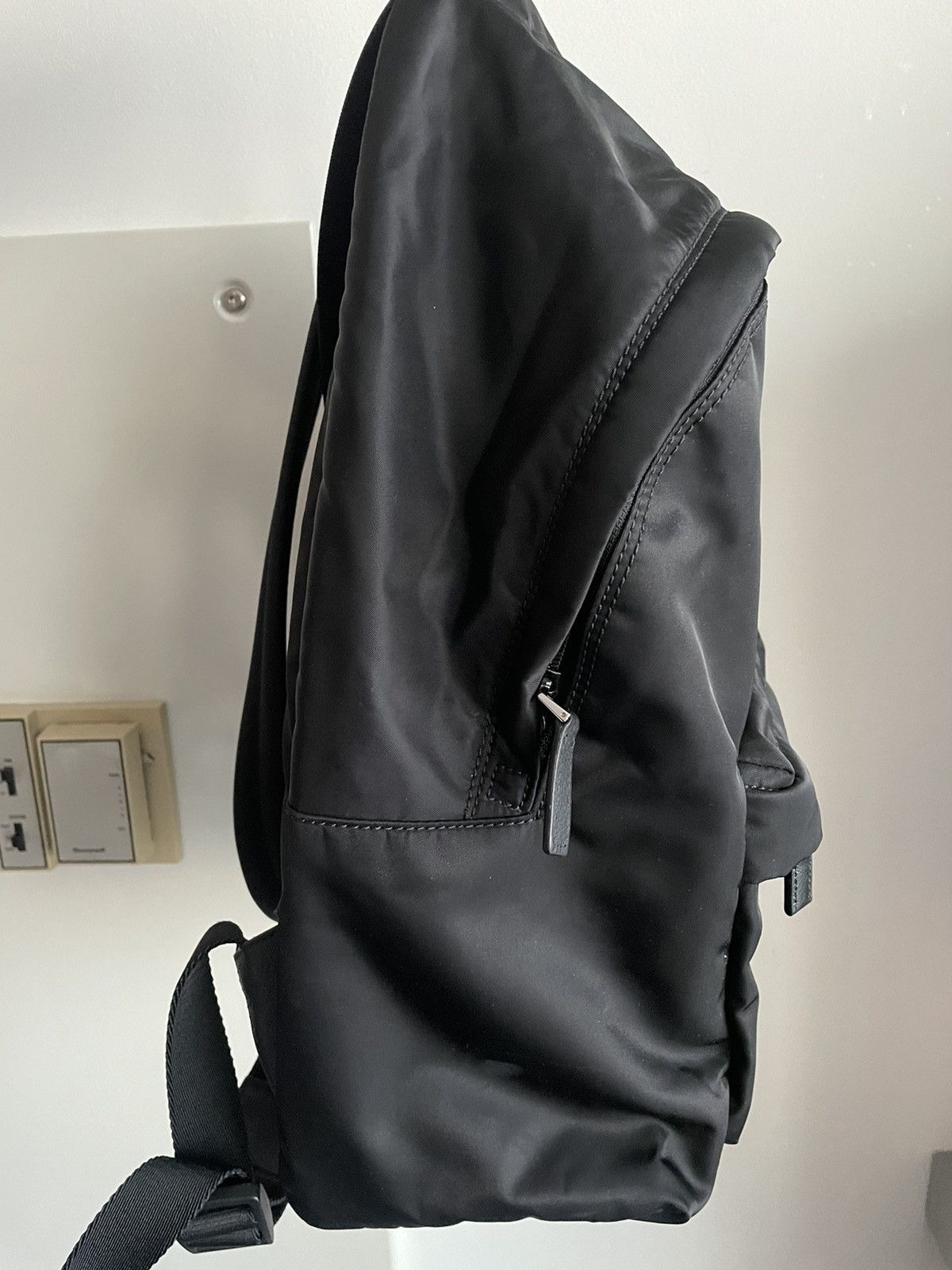 Givenchy Rare Limited Super Runway Classic Logo Everyday Backpack Size ONE SIZE - 14 Thumbnail