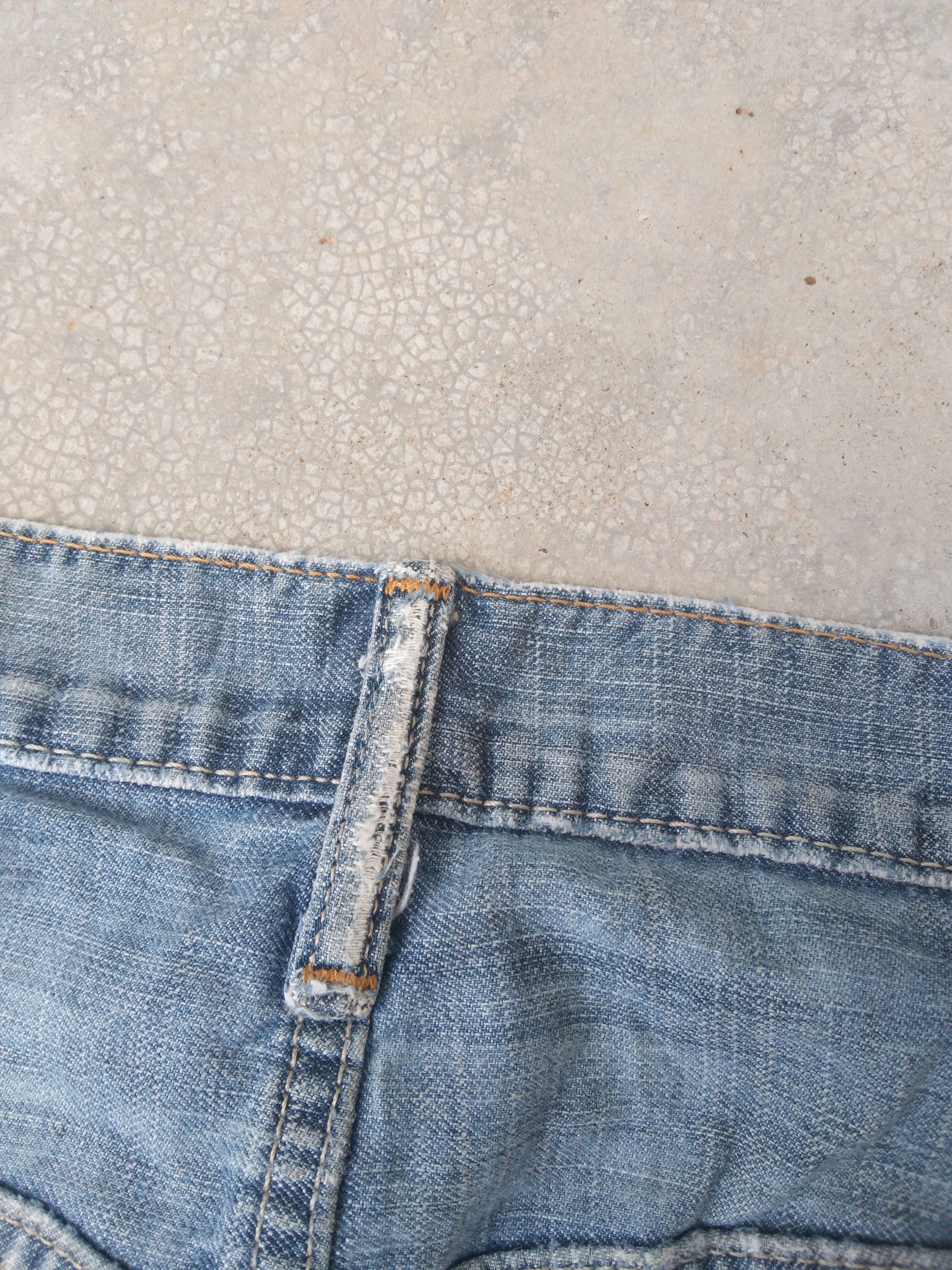 Levi's Vintage Levi's Jeans 569 Distressed Denim 34x30 Size US 34 / EU 50 - 8 Thumbnail