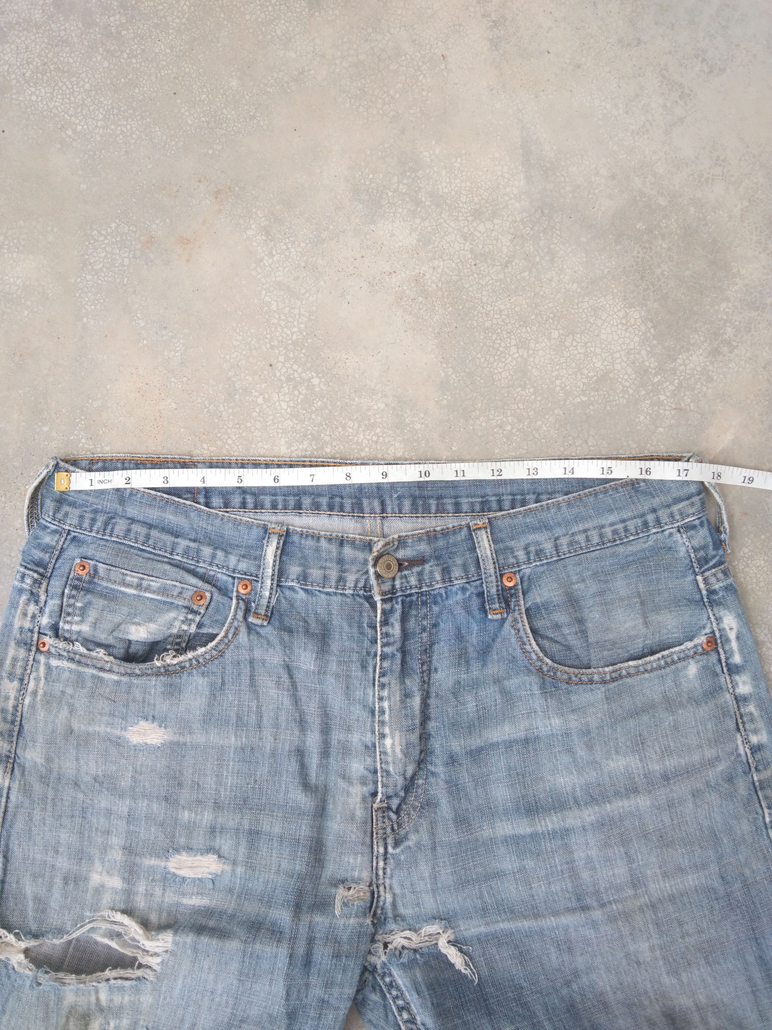 Levi's Vintage Levi's Jeans 569 Distressed Denim 34x30 Size US 34 / EU 50 - 16 Thumbnail