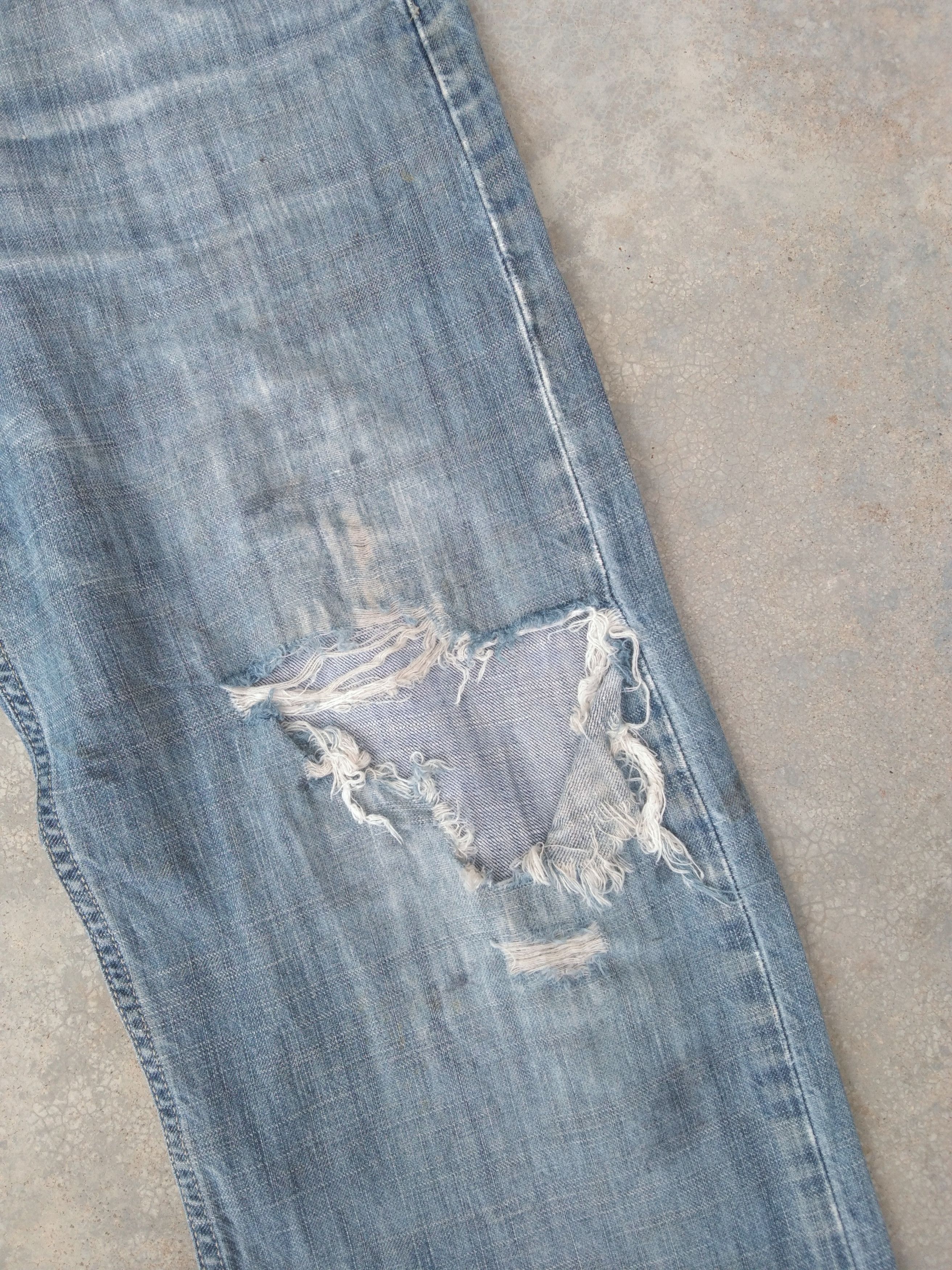 Levi's Vintage Levi's Jeans 569 Distressed Denim 34x30 Size US 34 / EU 50 - 11 Thumbnail