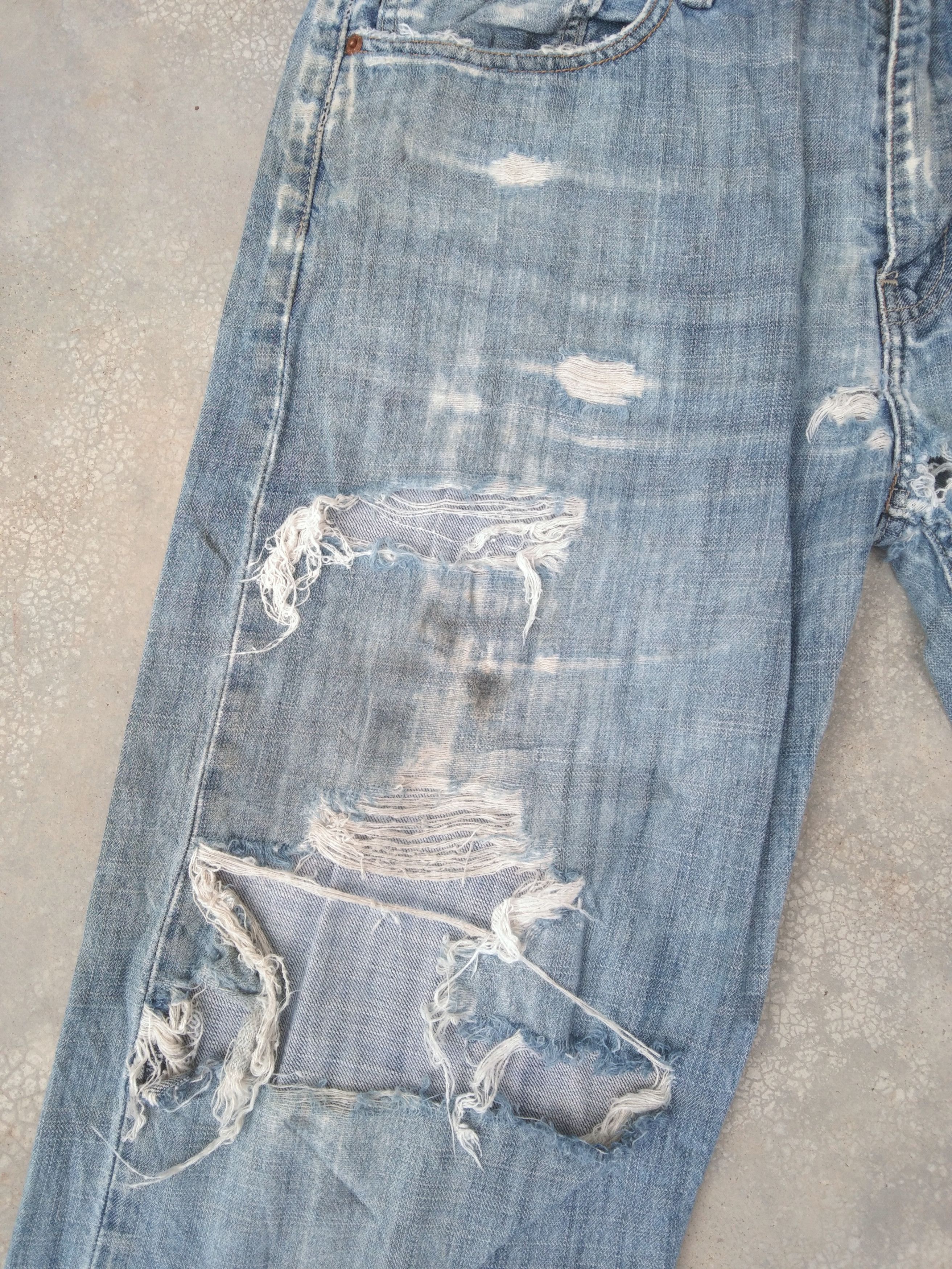 Levi's Vintage Levi's Jeans 569 Distressed Denim 34x30 Size US 34 / EU 50 - 10 Thumbnail