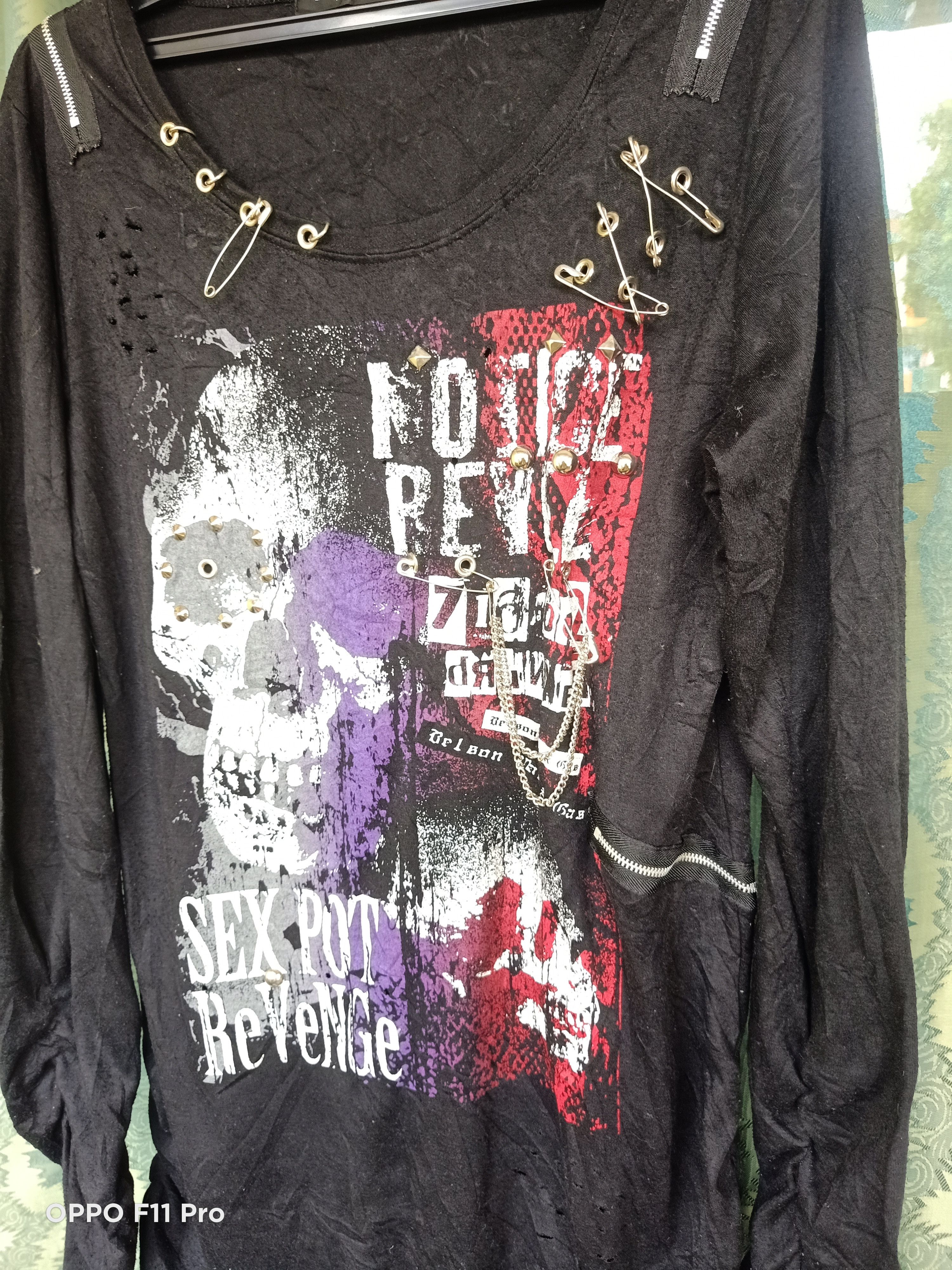 Seditionaries Sex Pot Revenge Rocker Distressed Stretched Punk Tee Size US L / EU 52-54 / 3 - 4 Thumbnail