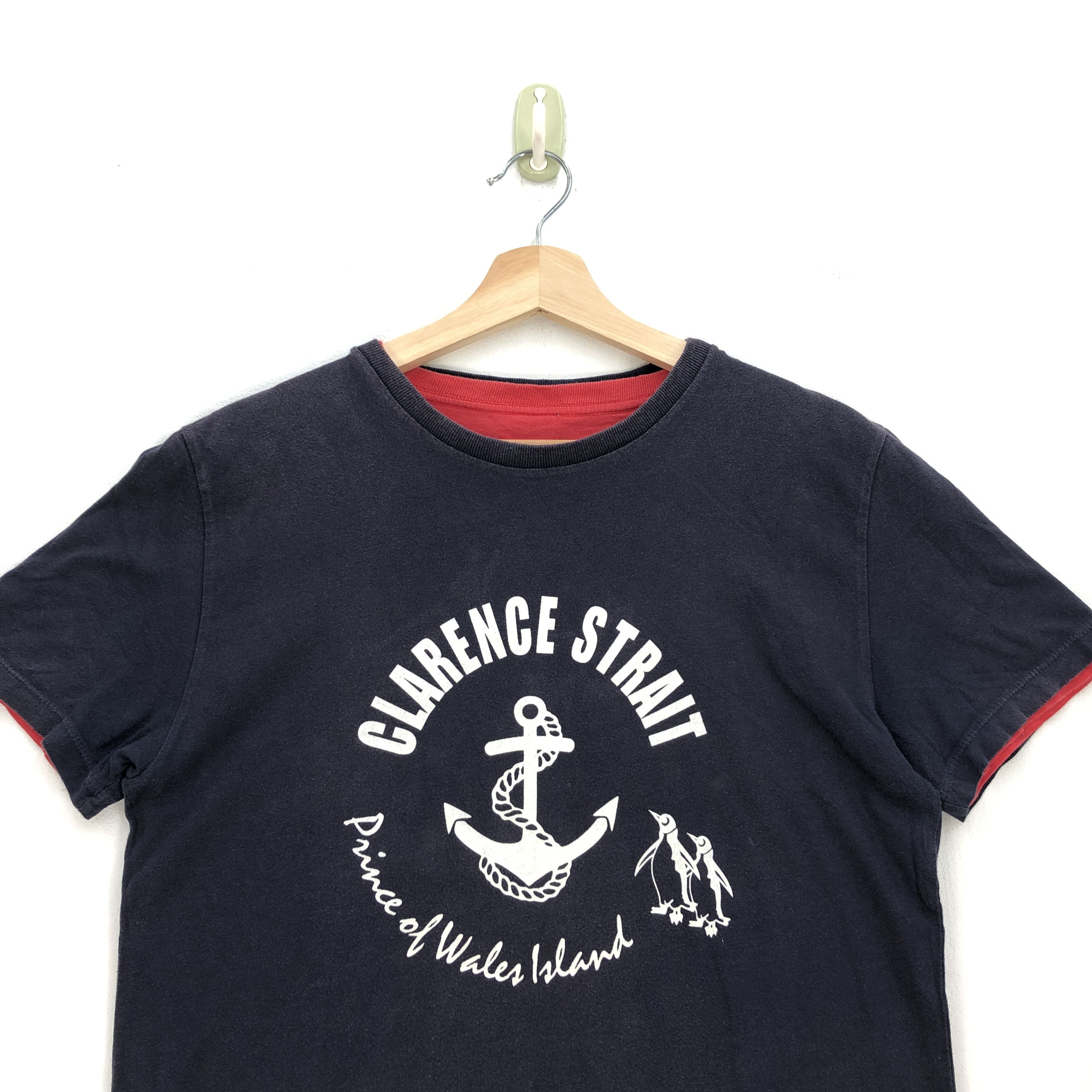 Japanese Brand Vintage Reversible T Shirt Wales Island Hope Indiana 56789 Size US S / EU 44-46 / 1 - 4 Thumbnail