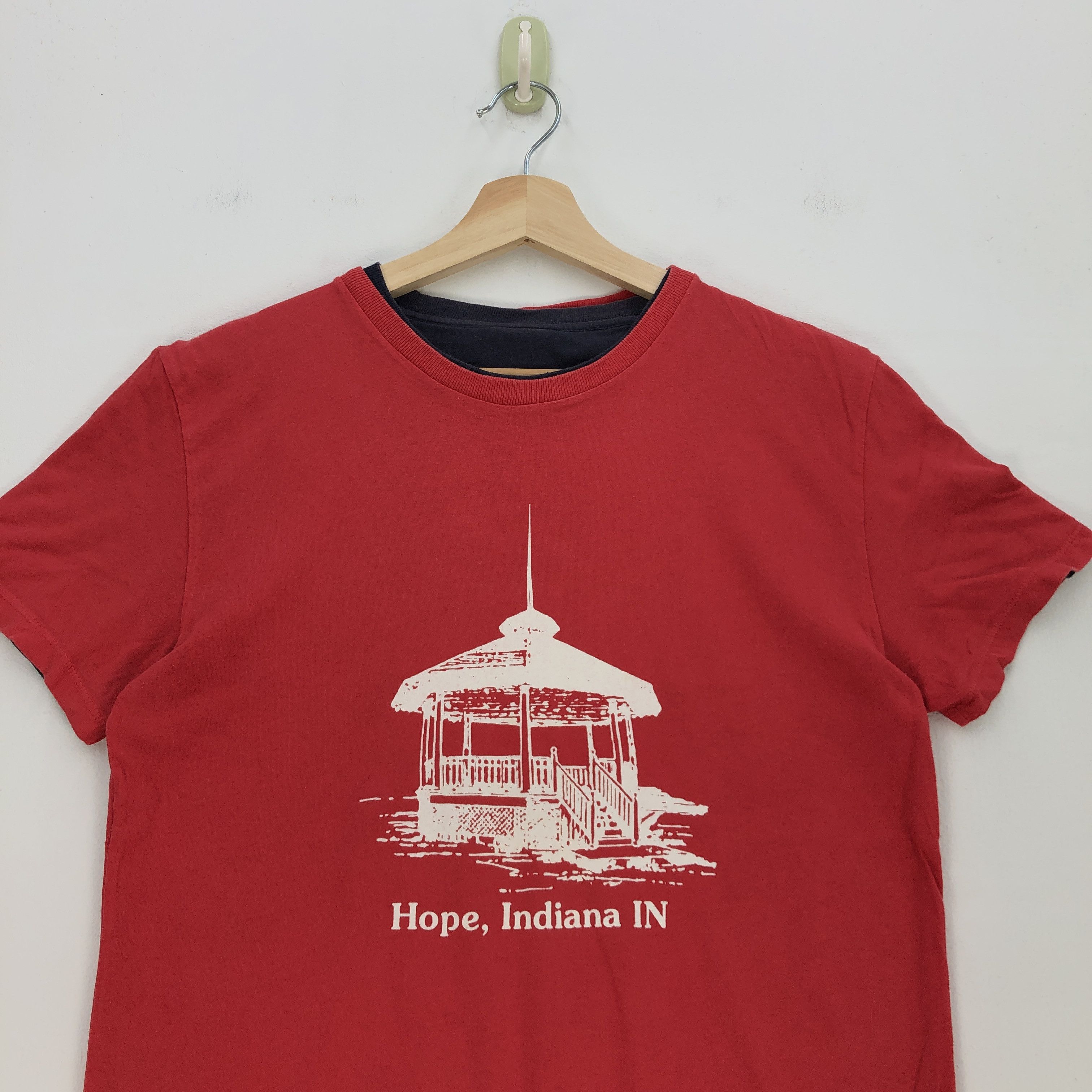 Japanese Brand Vintage Reversible T Shirt Wales Island Hope Indiana 56789 Size US S / EU 44-46 / 1 - 3 Thumbnail