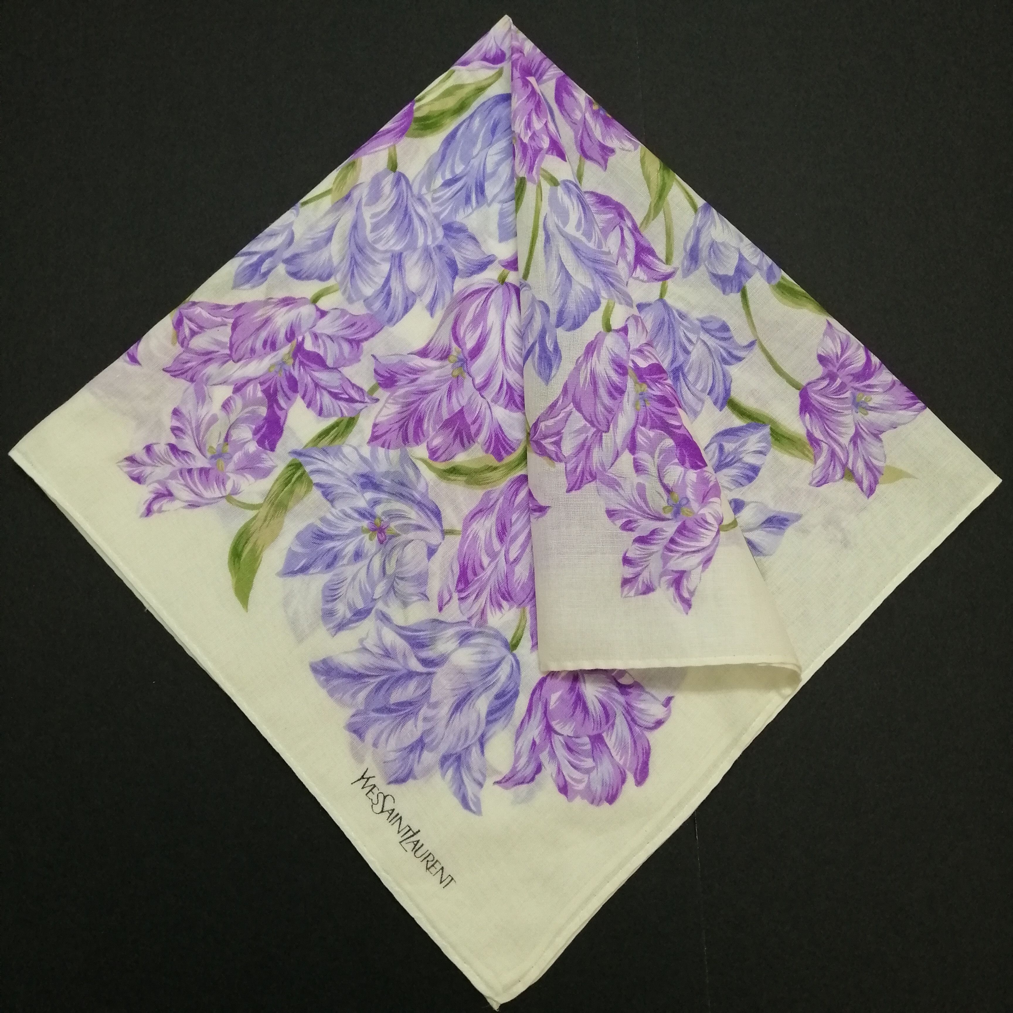 Vintage Vintage Yves Saint Laurent Handkerchief/Neckerchief-KD2116 Size ONE SIZE - 1 Thumbnail