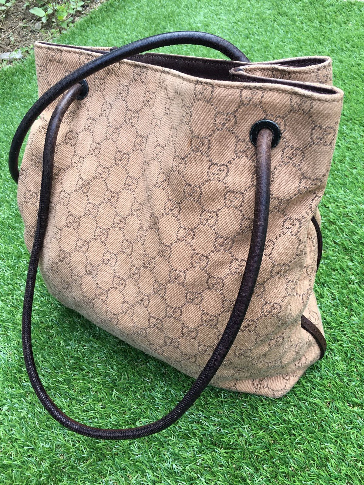Gucci Vintage Gucci Signature GG Handbag Size ONE SIZE - 2 Thumbnail