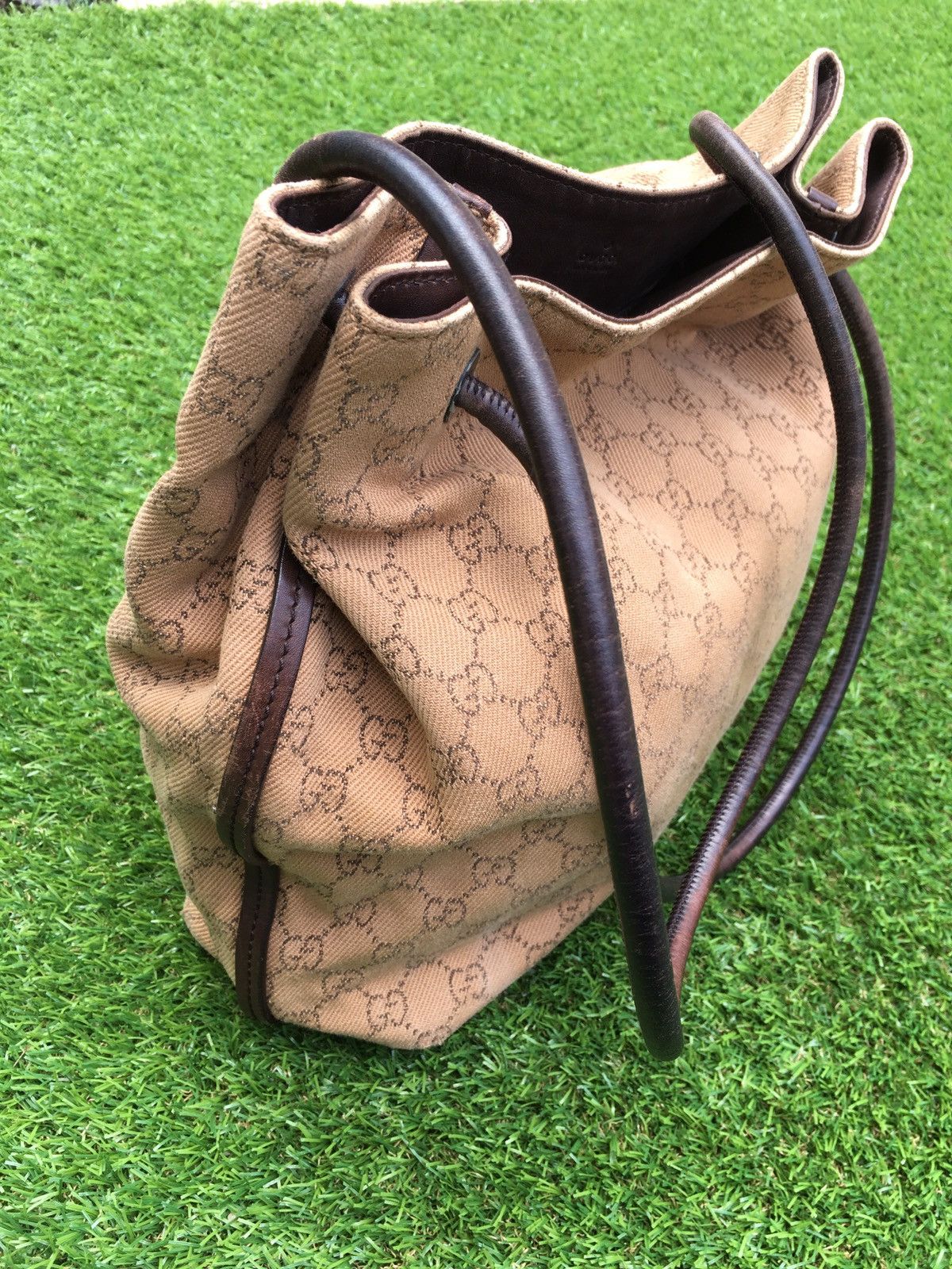 Gucci Vintage Gucci Signature GG Handbag Size ONE SIZE - 3 Thumbnail