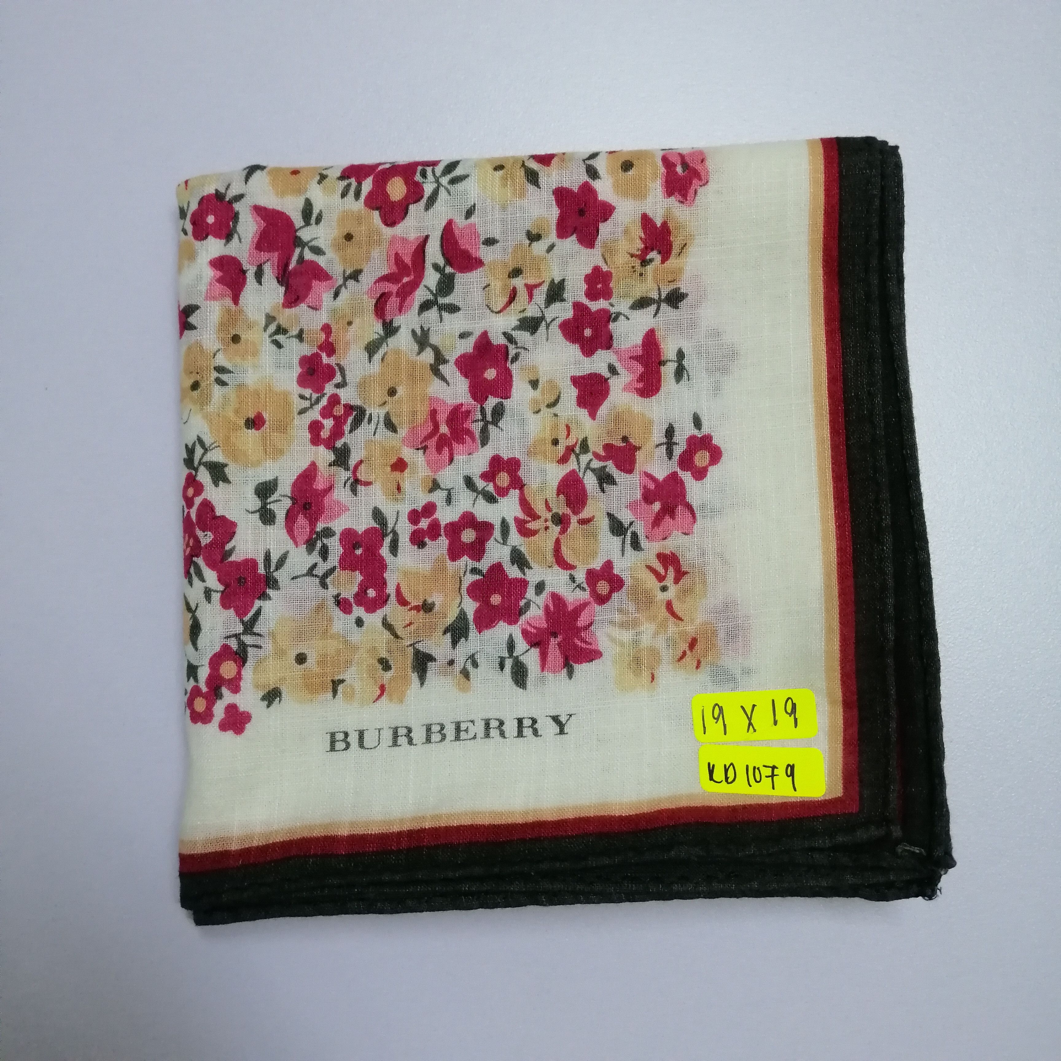 Burberry × Vintage Vintage Burberry Handkerchief/Neckerchief/Scarves-KD1079 Size ONE SIZE - 6 Thumbnail