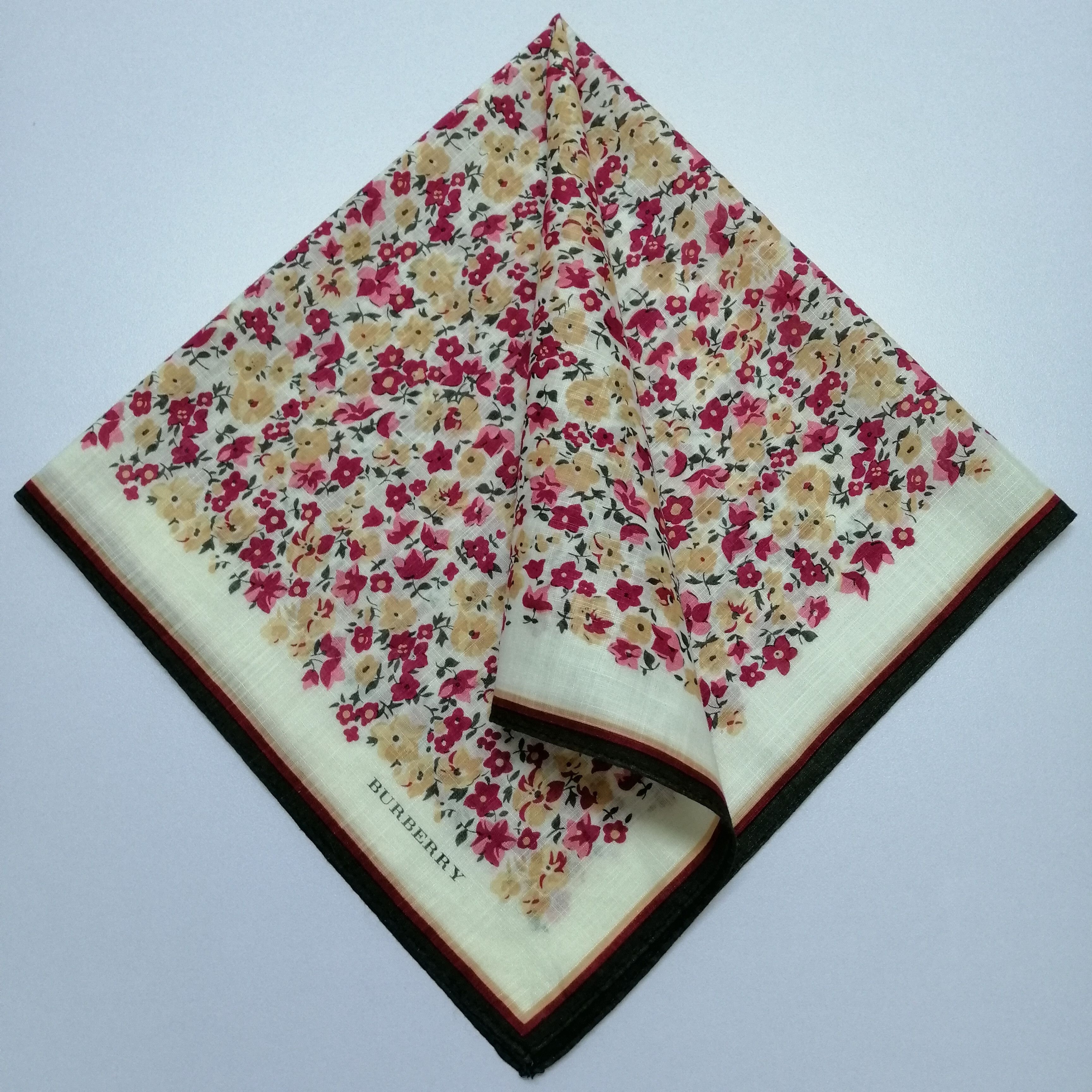 Burberry × Vintage Vintage Burberry Handkerchief/Neckerchief/Scarves-KD1079 Size ONE SIZE - 1 Thumbnail