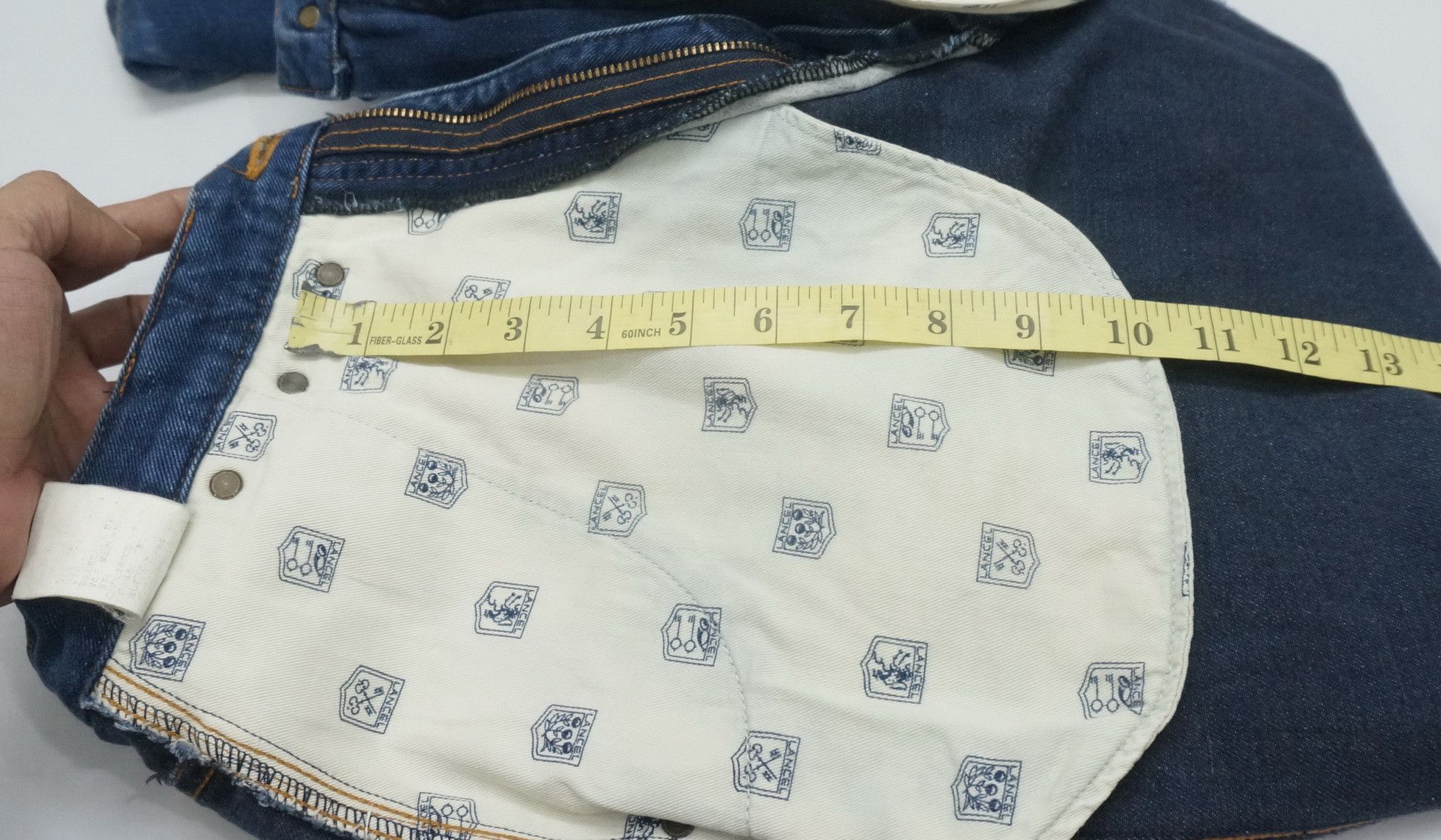 Vintage Vintage LANCEL PARIS PRET A PORTER High Waist Soft Denim Size US 33 - 22 Thumbnail
