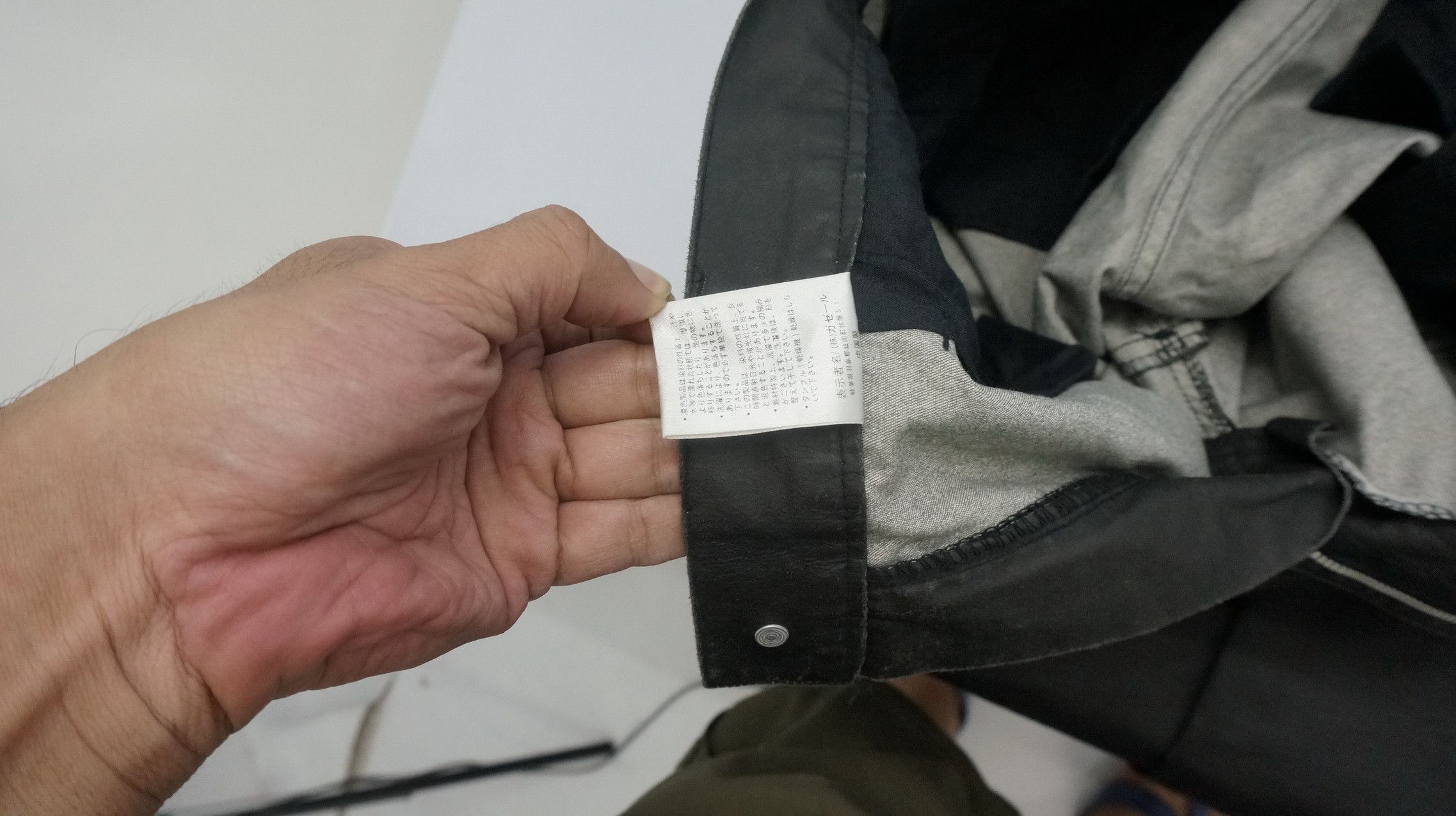 Japanese Brand Vintage OLEEG Japan Faded Waxed Worn Out Cargo Pants Size US 33 - 19 Thumbnail