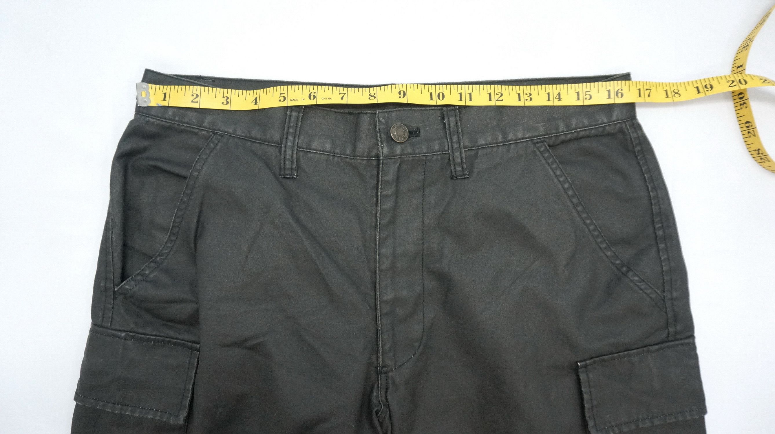 Japanese Brand Vintage OLEEG Japan Faded Waxed Worn Out Cargo Pants Size US 33 - 10 Thumbnail