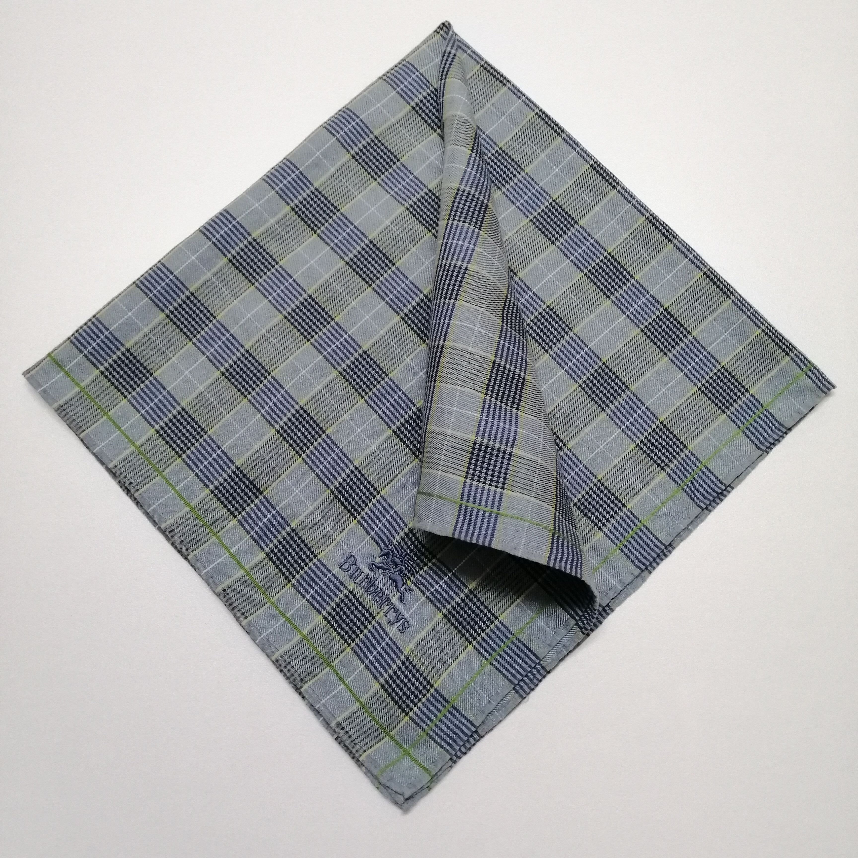 Burberry × Vintage Vintage Burberry Handkerchief/Neckerchief/Bandana-KD1092 Size ONE SIZE - 1 Thumbnail