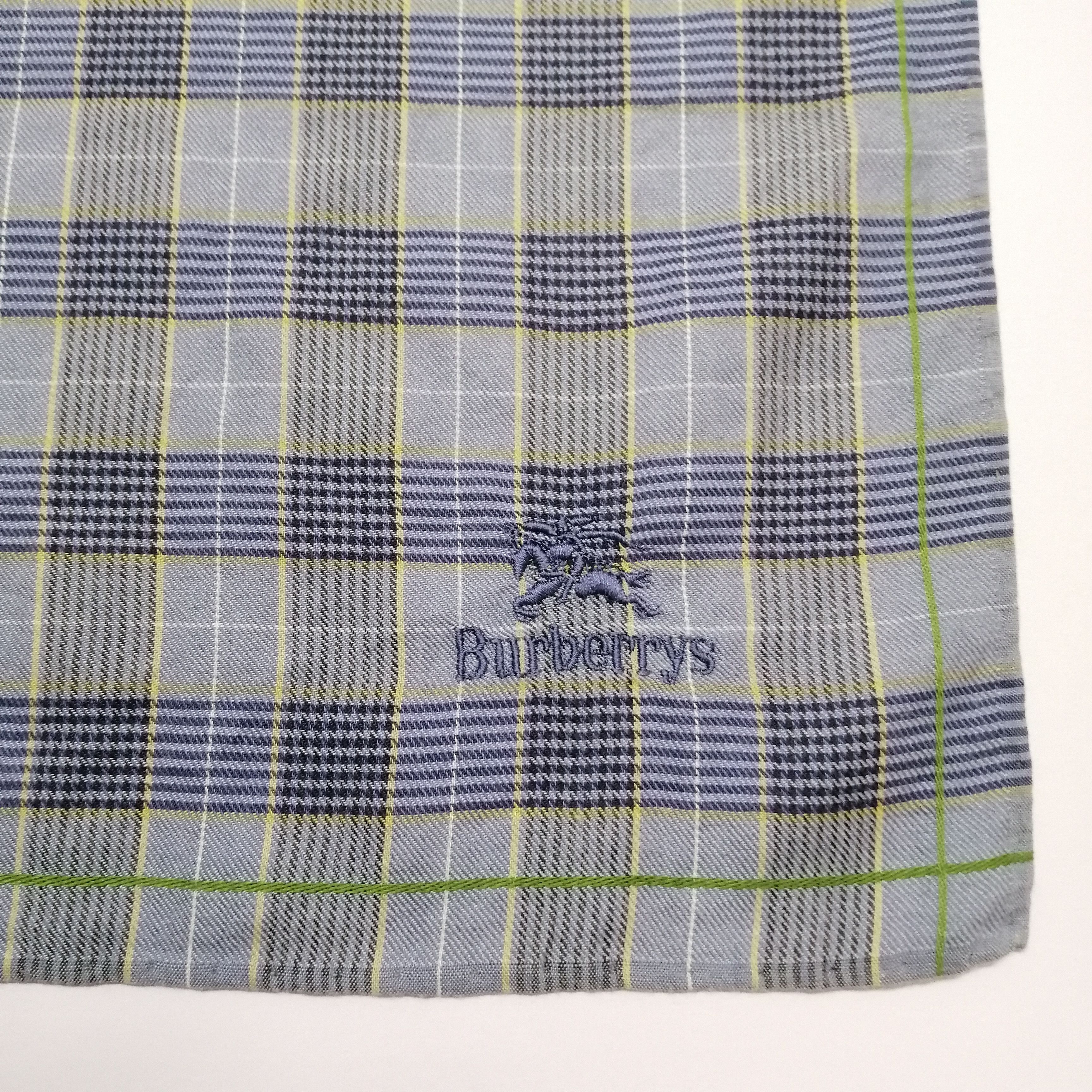 Burberry × Vintage Vintage Burberry Handkerchief/Neckerchief/Bandana-KD1092 Size ONE SIZE - 3 Thumbnail