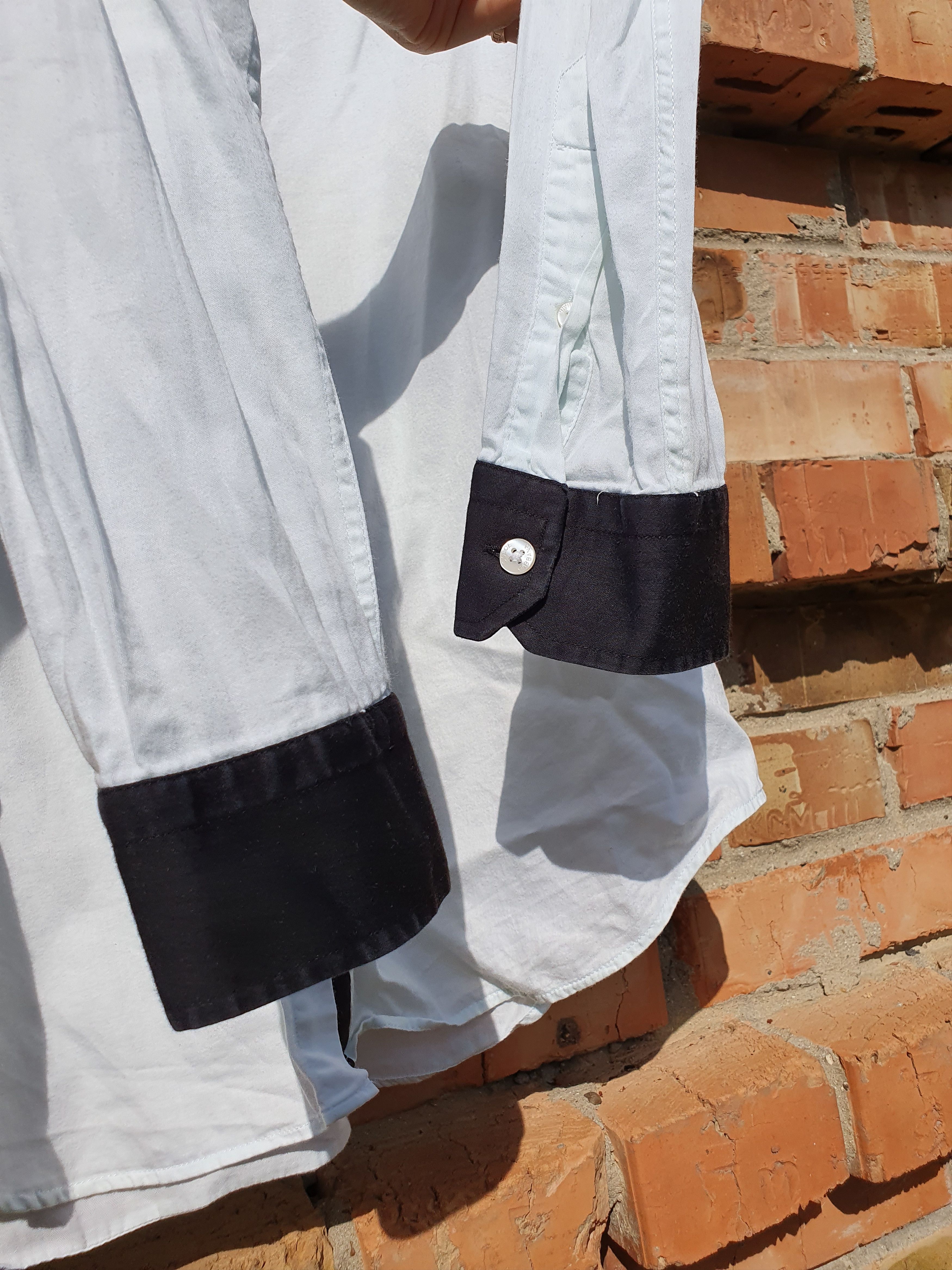 Dolce & Gabbana Dolce & Gabbana Button Shirt White Embroiled Logo Size US M / EU 48-50 / 2 - 9 Thumbnail