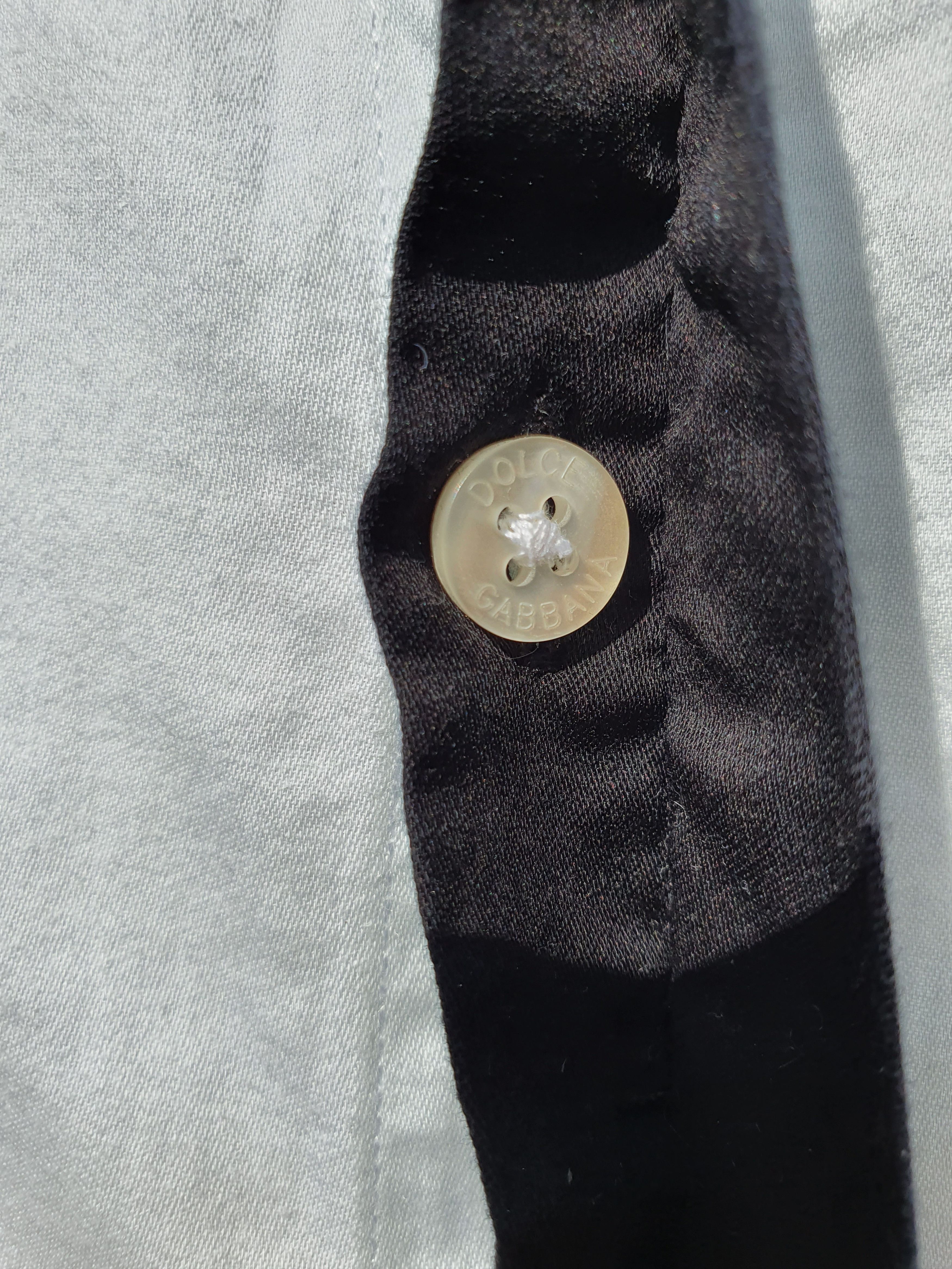 Dolce & Gabbana Dolce & Gabbana Button Shirt White Embroiled Logo Size US M / EU 48-50 / 2 - 6 Thumbnail
