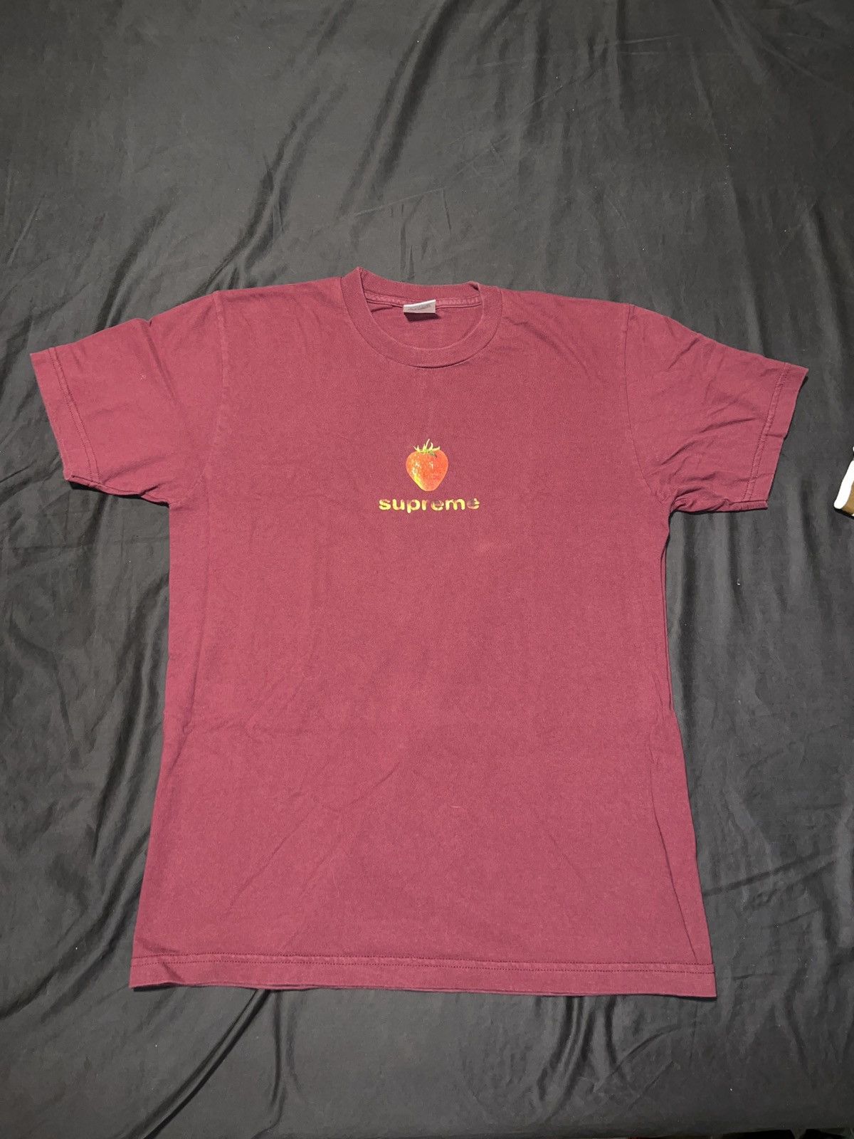 Supreme Rare Supreme Berry Tee Size US M / EU 48-50 / 2 - 1 Thumbnail