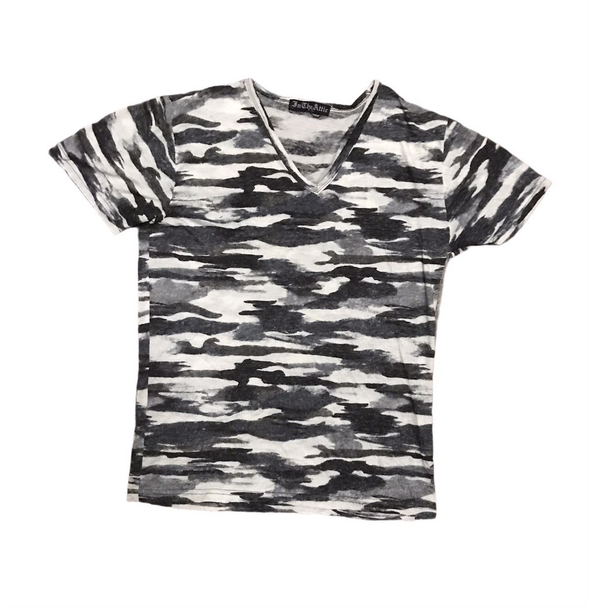 In The Attic × Seditionaries In the attic camo vneck tee slim fit Size US M / EU 48-50 / 2 - 2 Thumbnail