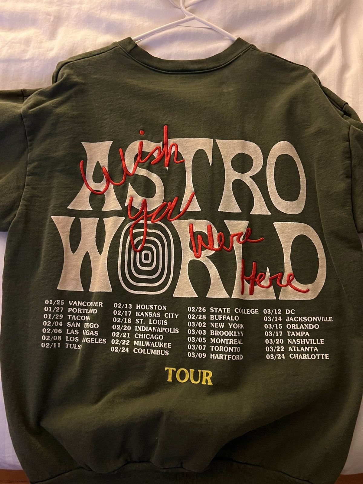 Travis scott astroworld crewneck hotsell