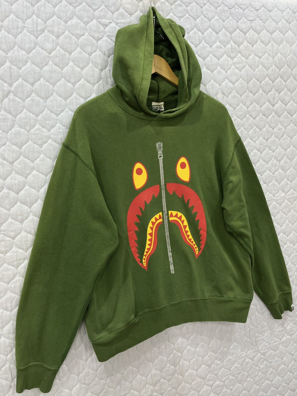 Bape SHARK PULLOVER HOODIE Size US M / EU 48-50 / 2 - 3 Thumbnail