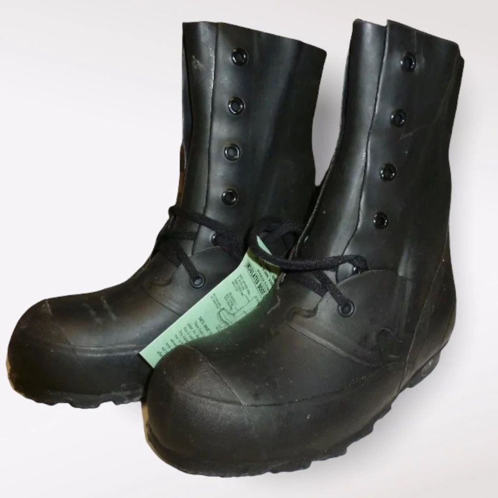 Vintage VINTAGE BUNNY BOOTS W/O Valves Size US 9.5 / EU 42-43 - 2 Thumbnail