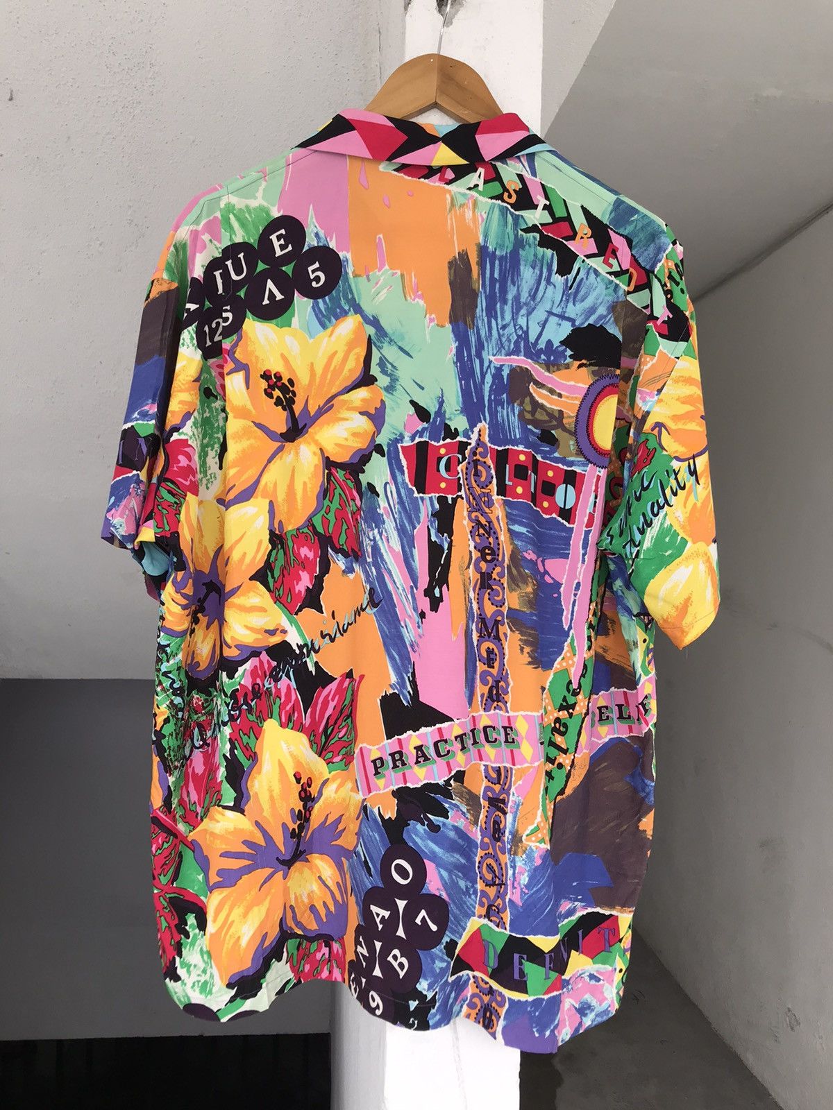 20471120 × Yoshiyuki Konishi 80s Yoshiyuki Konishi Ficce Rayon Fullprint Shirt Size US L / EU 52-54 / 3 - 11 Thumbnail