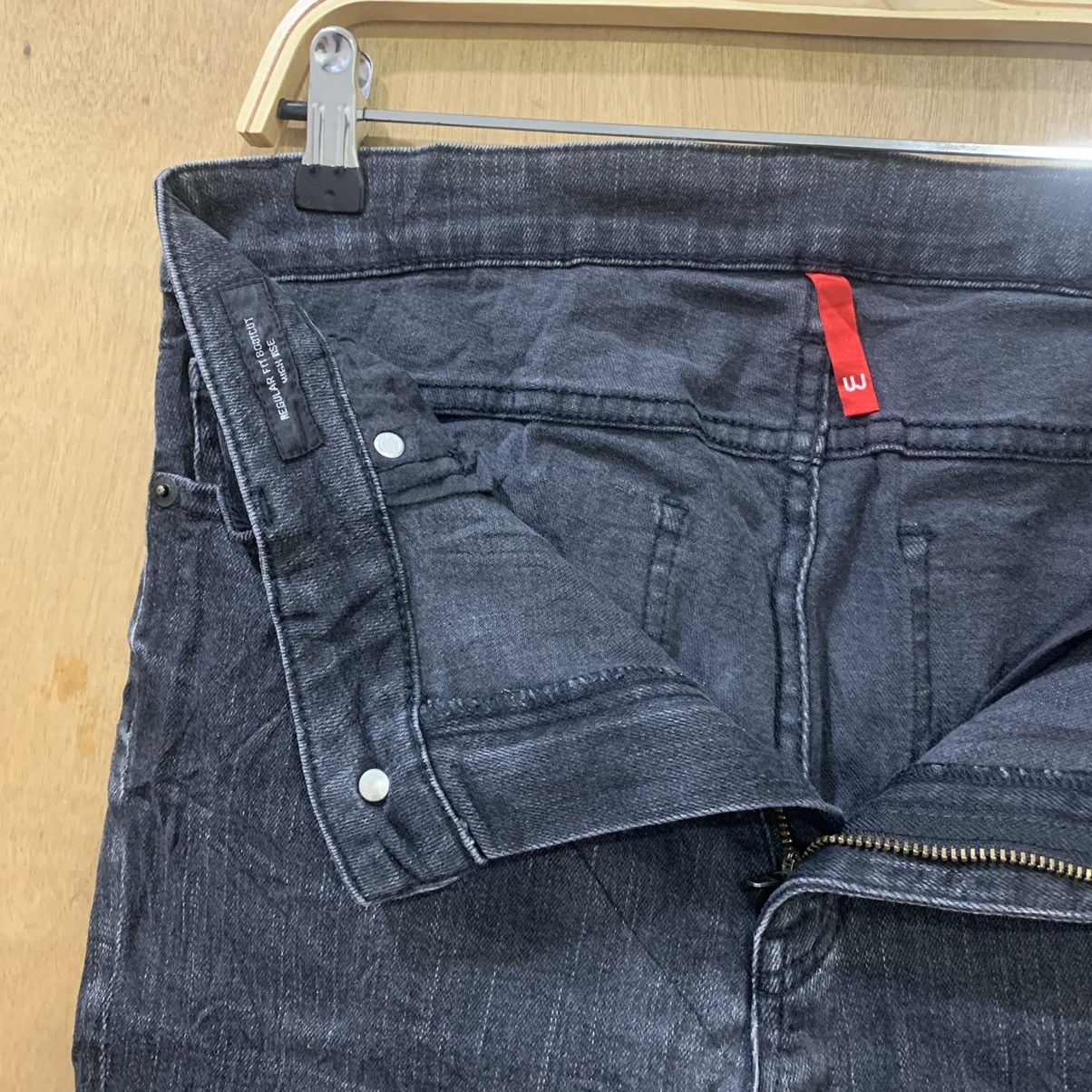 Japanese Brand UNIQLO UNDERCOVER INSPIRED Black Flared Bootcut Denim Jeans Size US 30 / EU 46 - 14 Thumbnail