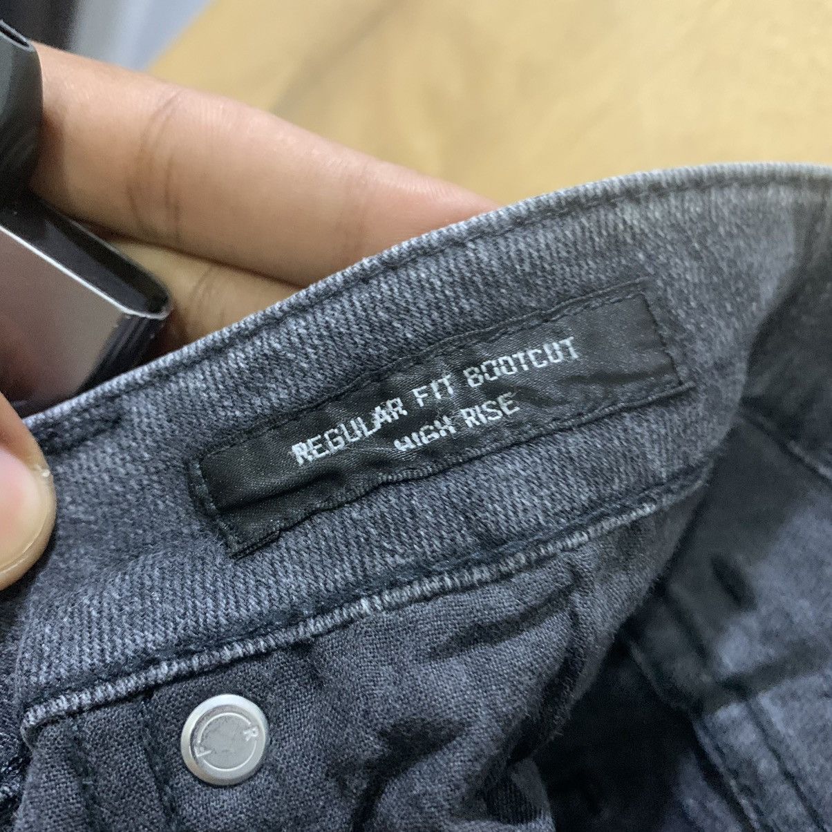 Japanese Brand UNIQLO UNDERCOVER INSPIRED Black Flared Bootcut Denim Jeans Size US 30 / EU 46 - 16 Thumbnail