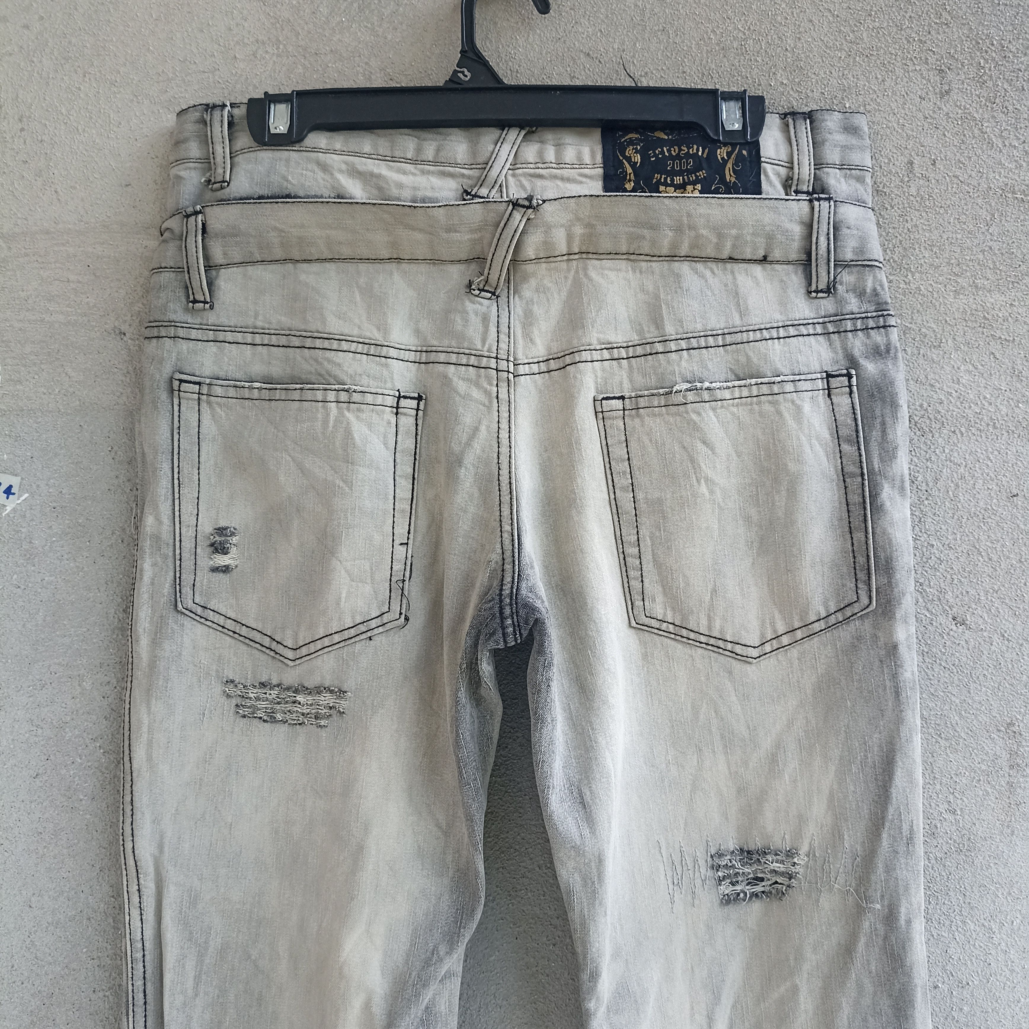 Japanese Brand Doublewaist Zerosan 2002 Premium Acid Wash Distressed Denim Size US 33 - 11 Thumbnail