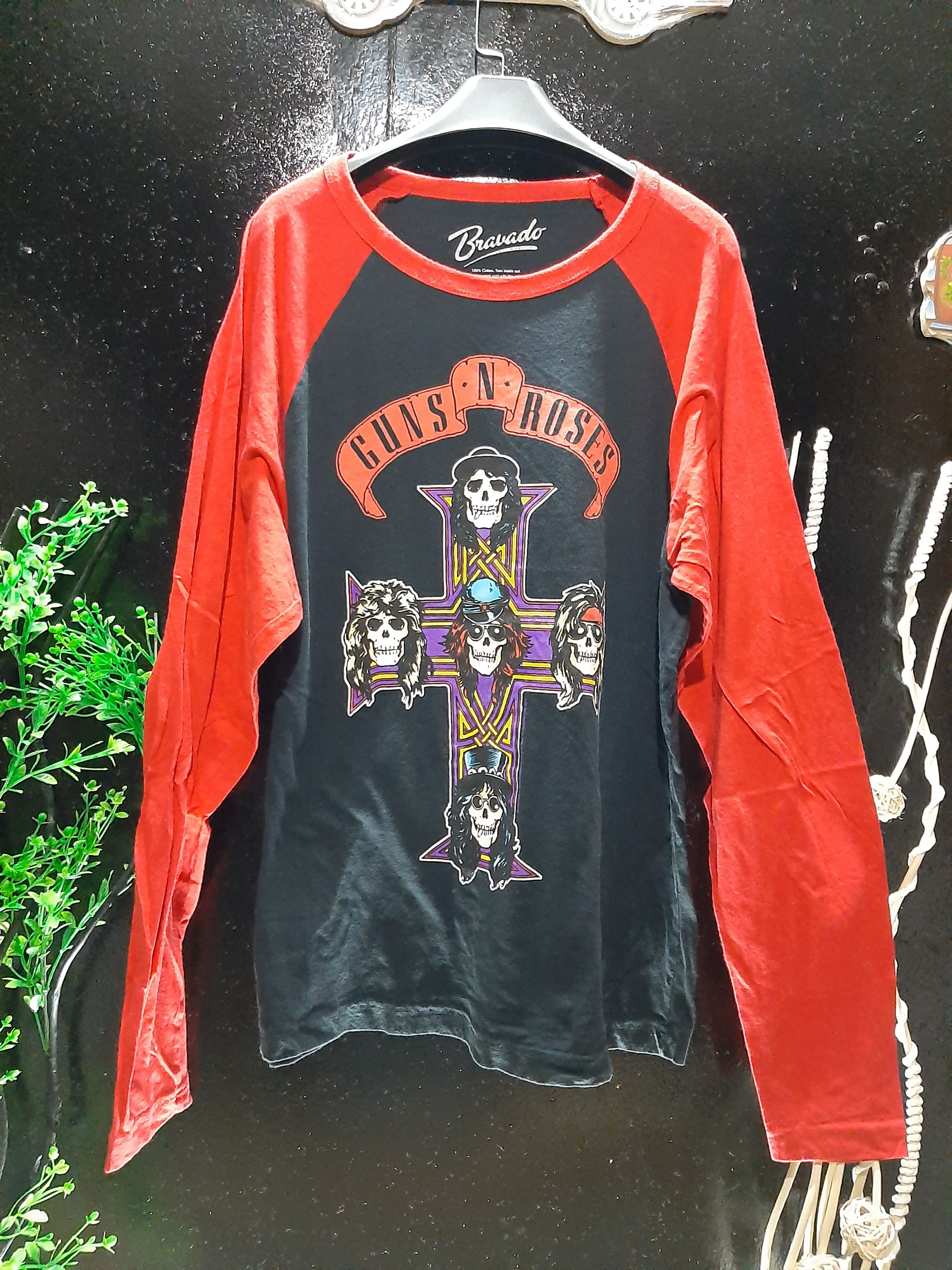 Band Tees GUNS AND ROSES LONG SLEEVE SKULL CROS TEE Size US M / EU 48-50 / 2 - 1 Thumbnail