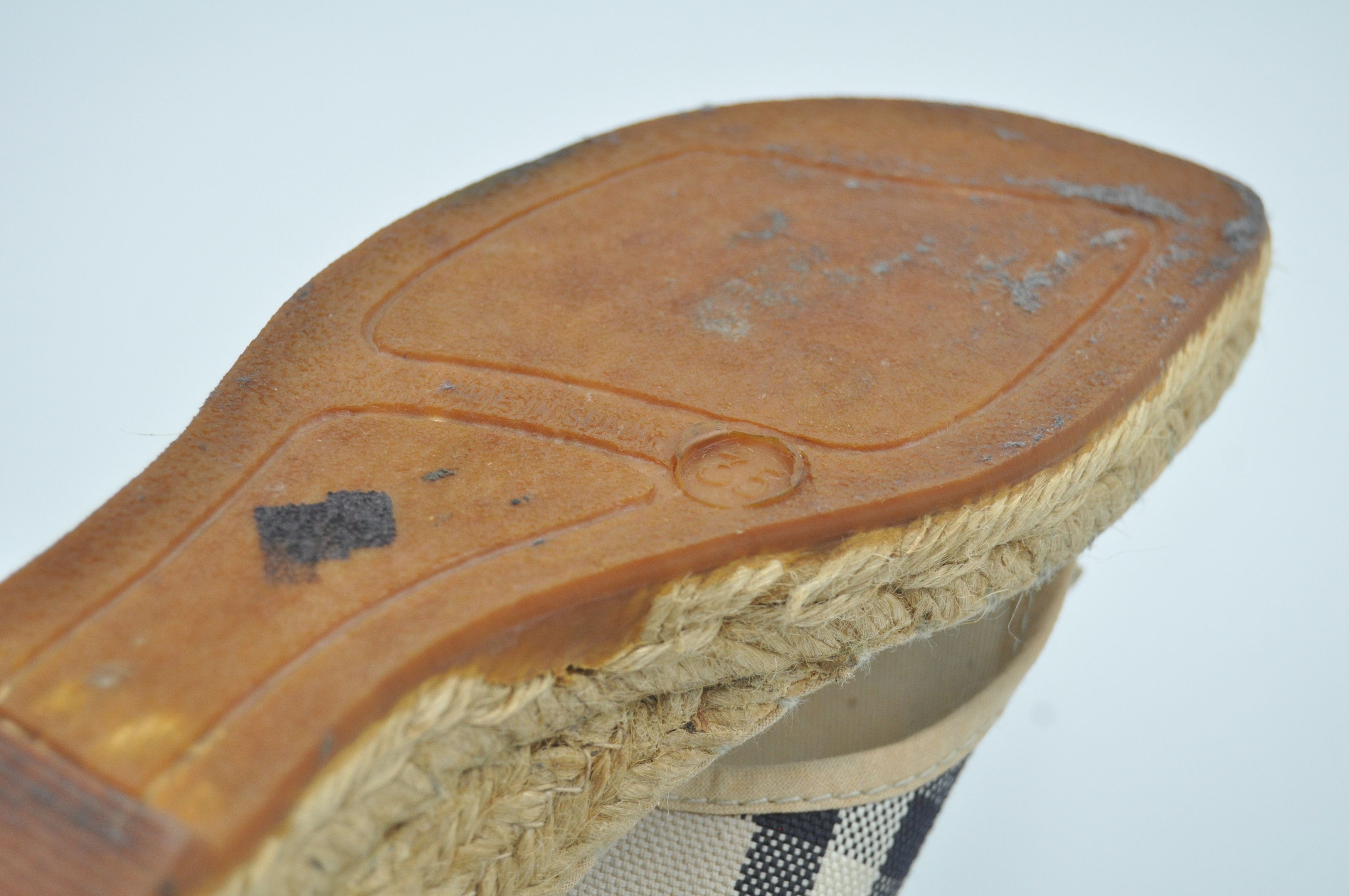 Burberry Burberry - Nova Check Espadrille Wedge Size US 5 / IT 35 - 9 Thumbnail