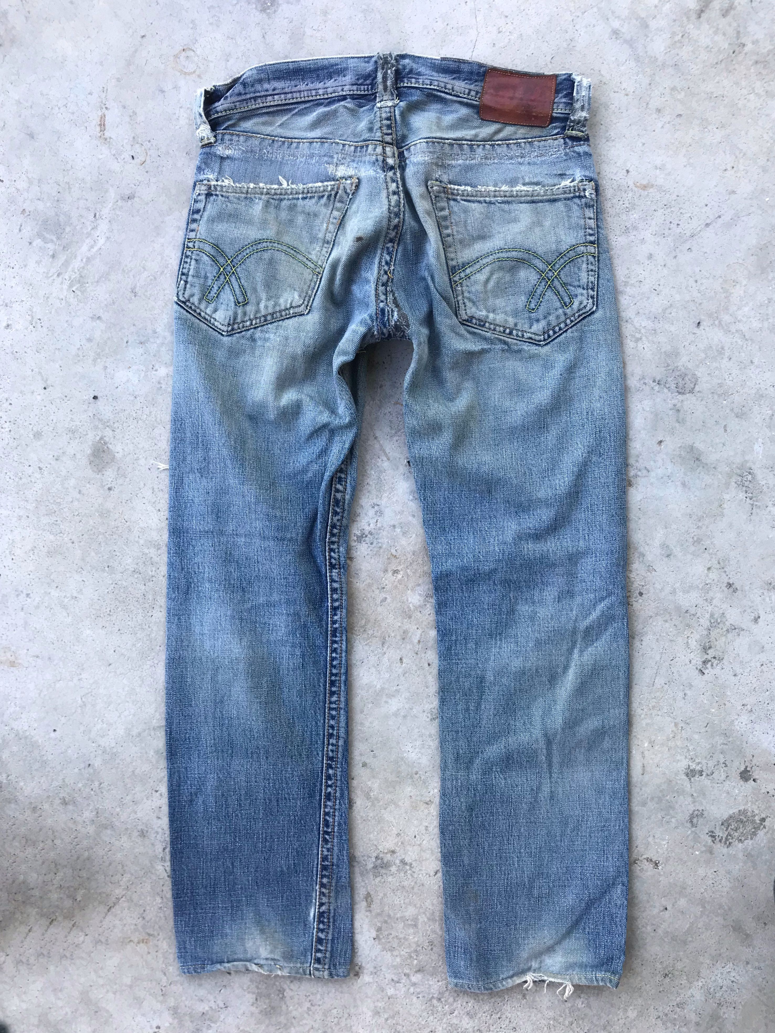 Full Count & Co. Vintage Full count distressed rusty wash blue denim jeans Size US 28 / EU 44 - 9 Thumbnail