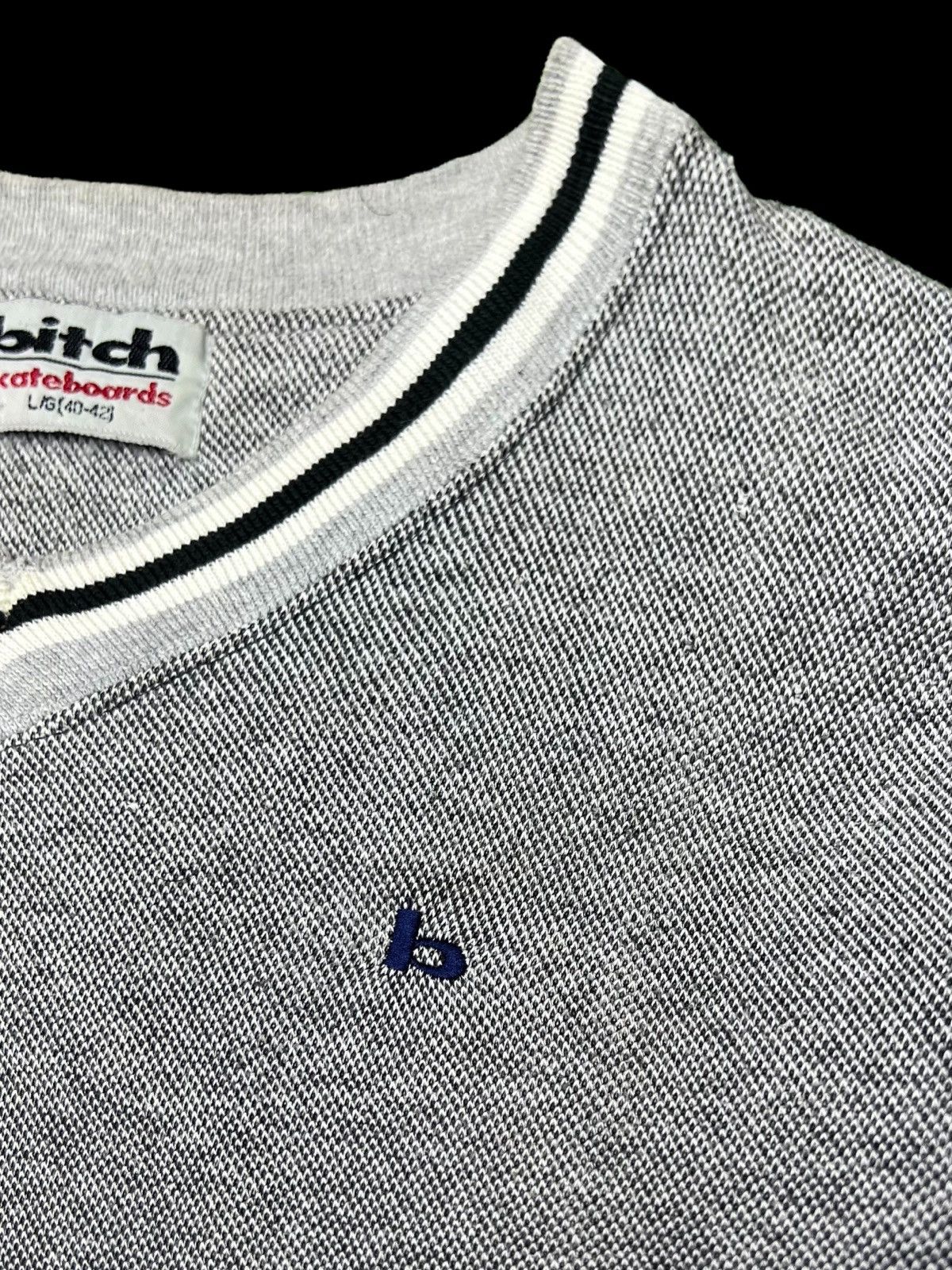 Designer VTG 90s BITCH SKATEBOARD V-NECK EMBROIDERY LOGO SWEATSHIRT Size US M / EU 48-50 / 2 - 5 Thumbnail
