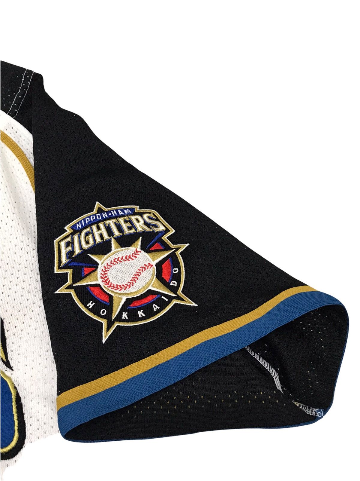 MLB Sunaga Hokkaido Nippon Ham Fighters Jersey Player Signed Size US M / EU 48-50 / 2 - 6 Thumbnail