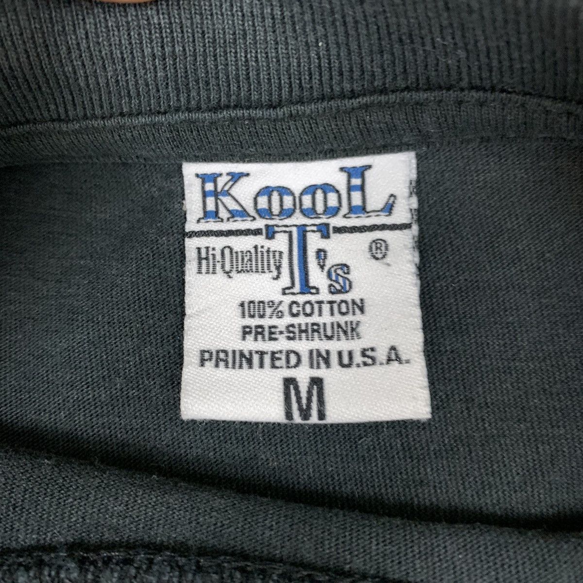 Vintage Vtg 90s KOOLT YORKER DOLPHIN CAGE Saipan Usa BigLogo Tshirt Size US M / EU 48-50 / 2 - 17 Thumbnail