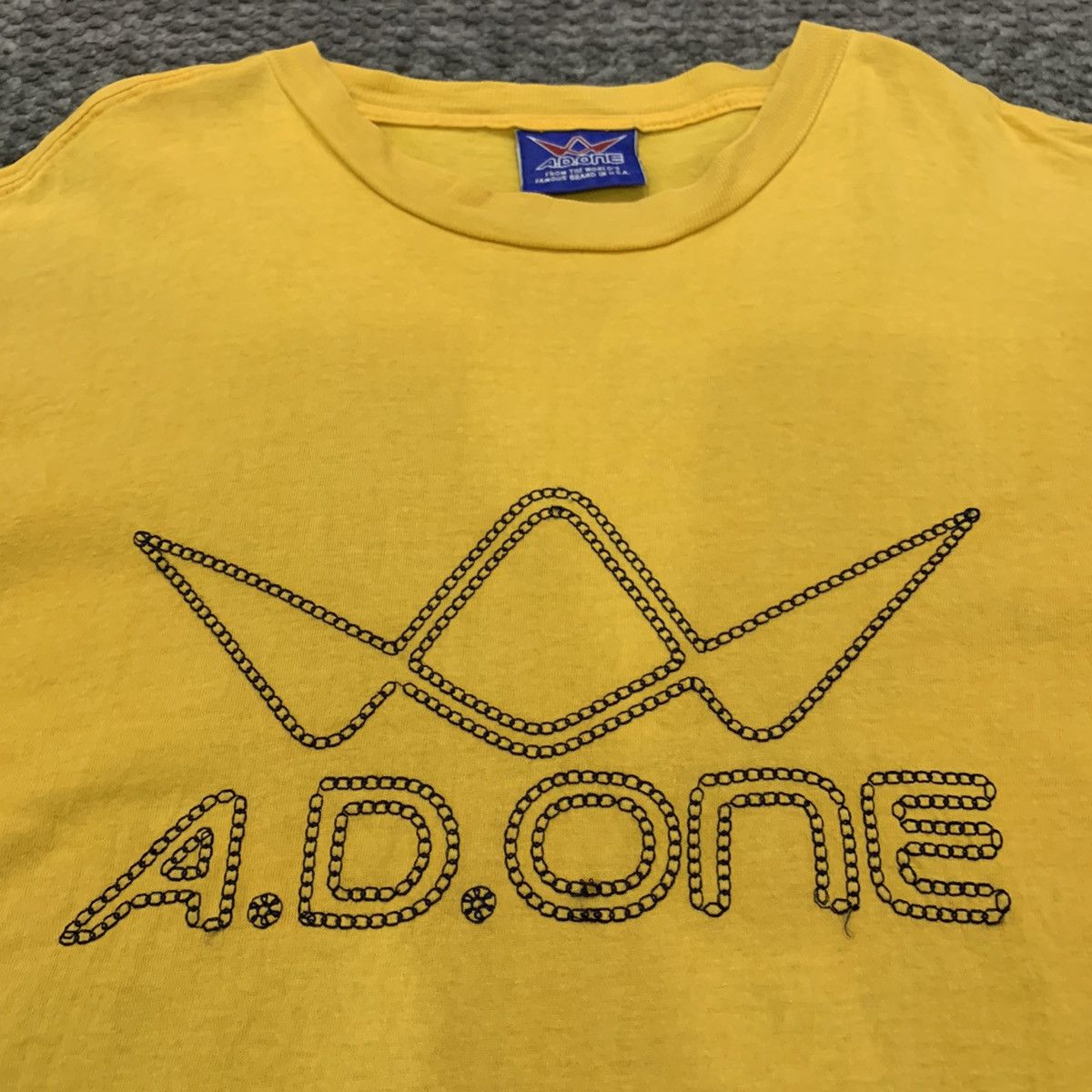 Vintage AD ONE Vintage 90s Made in USA Streetwear Surf Style TShirt Size US M / EU 48-50 / 2 - 3 Thumbnail