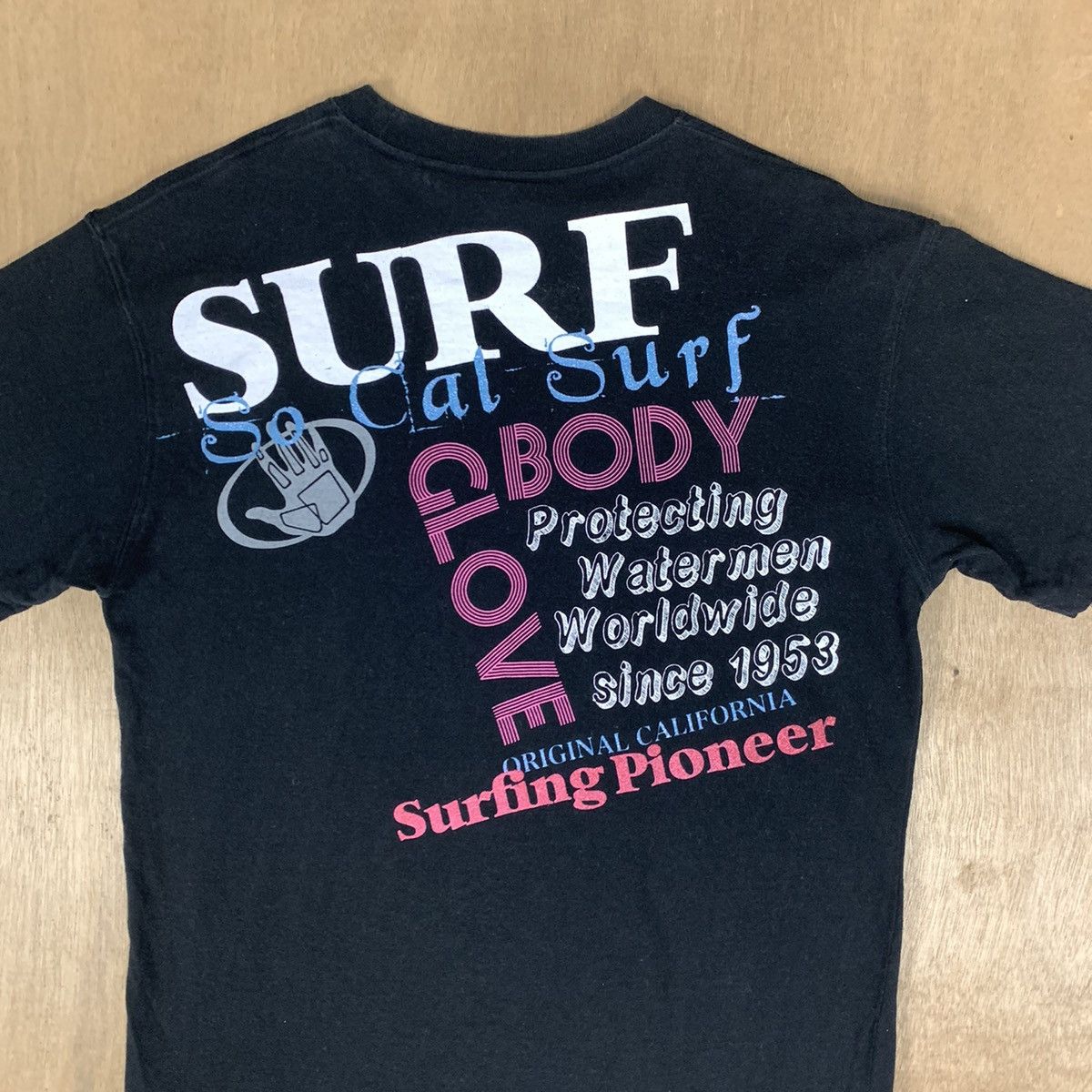 Body Glove BODY GLOVE 1953 Surfing Pioneer Spellout BigLogo Summer Tee Size US S / EU 44-46 / 1 - 9 Thumbnail