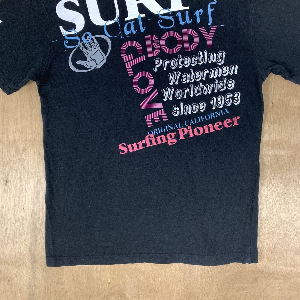 Body Glove BODY GLOVE 1953 Surfing Pioneer Spellout BigLogo Summer Tee Size US S / EU 44-46 / 1 - 10 Thumbnail