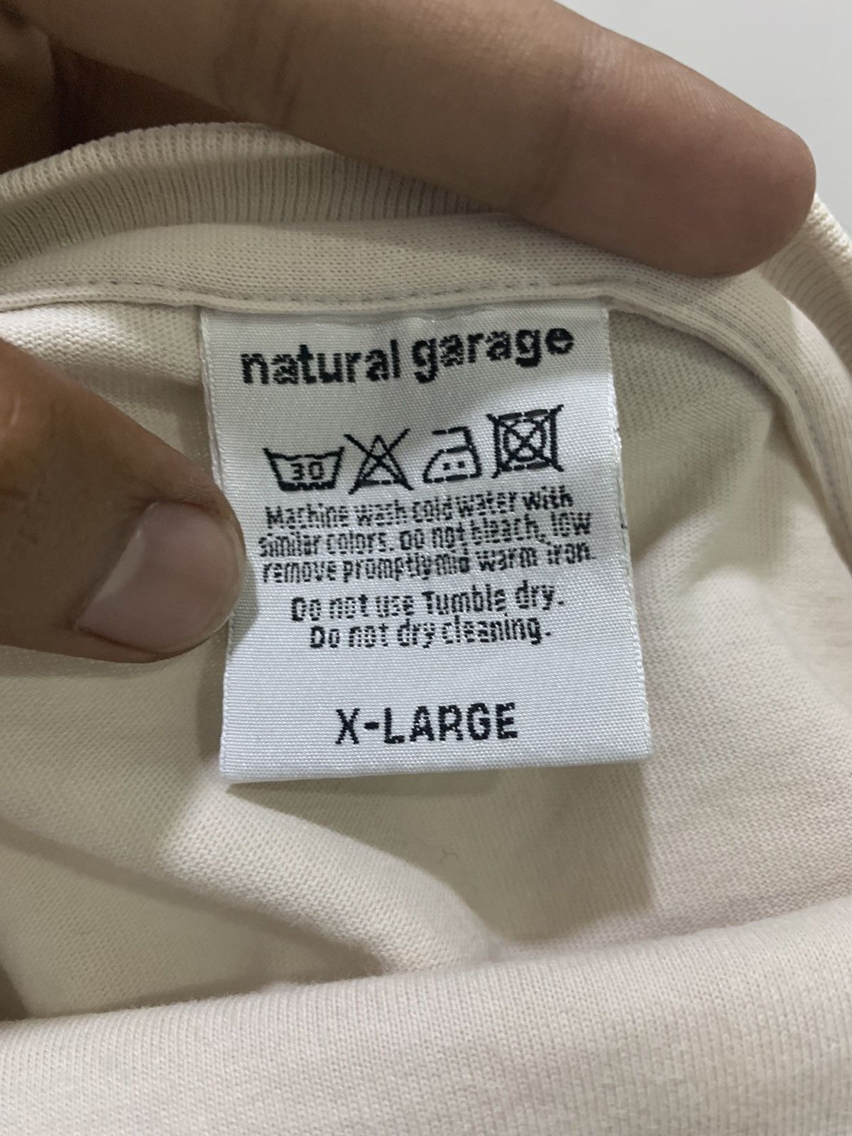 Japanese Brand × Vintage COMMODO CONSEQUAT Vintage 90s Box Logo Graphic Haunt TShirt Size US XL / EU 56 / 4 - 8 Thumbnail