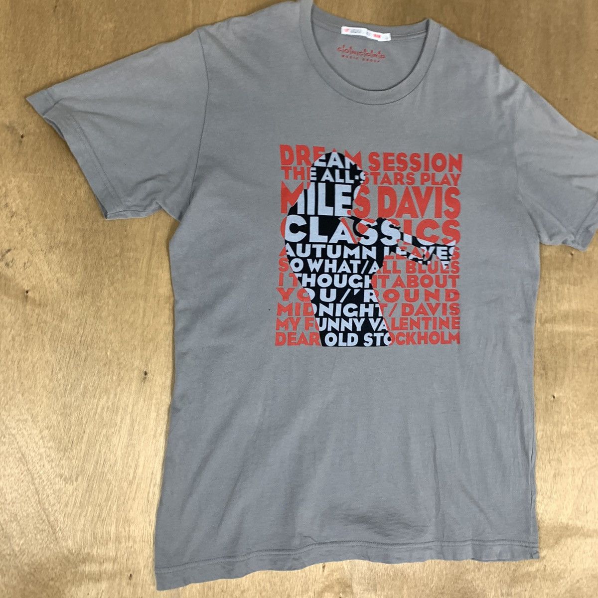 Band Tees × Uniqlo × Vintage UNIQLO CONCORD Miles Davis Classic Live Concert Band Tshirt Size US M / EU 48-50 / 2 - 5 Thumbnail
