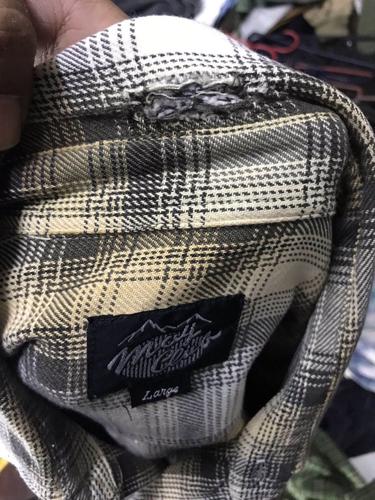 Flannel × Vintage Vintage distressed wool flannel by may club Size US L / EU 52-54 / 3 - 8 Thumbnail