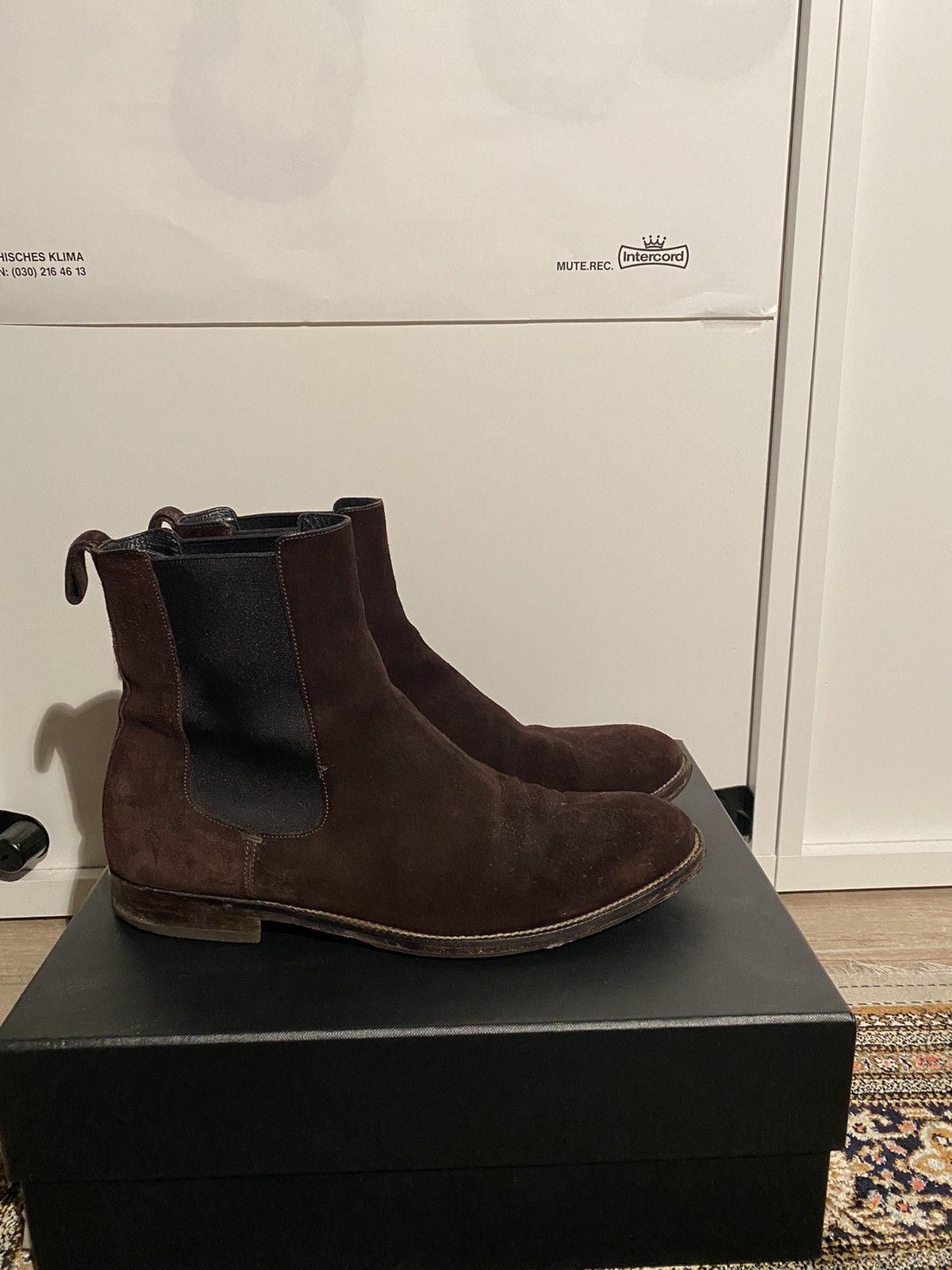 Gucci Brown Tan Chelsea Suede Boots Size US 9.5 / EU 42-43 - 1 Thumbnail